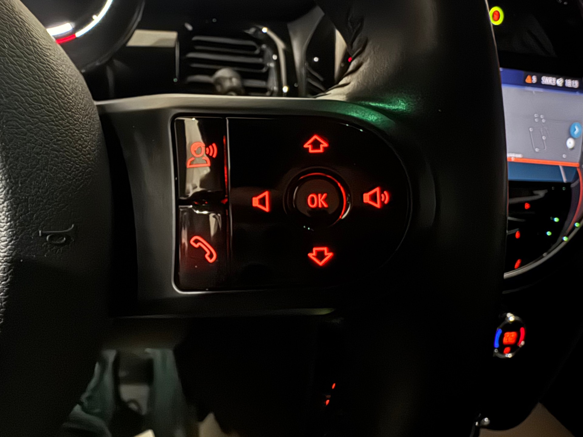 MINI Cooper Camden Edition Steptronic DKG I CH I-image-19