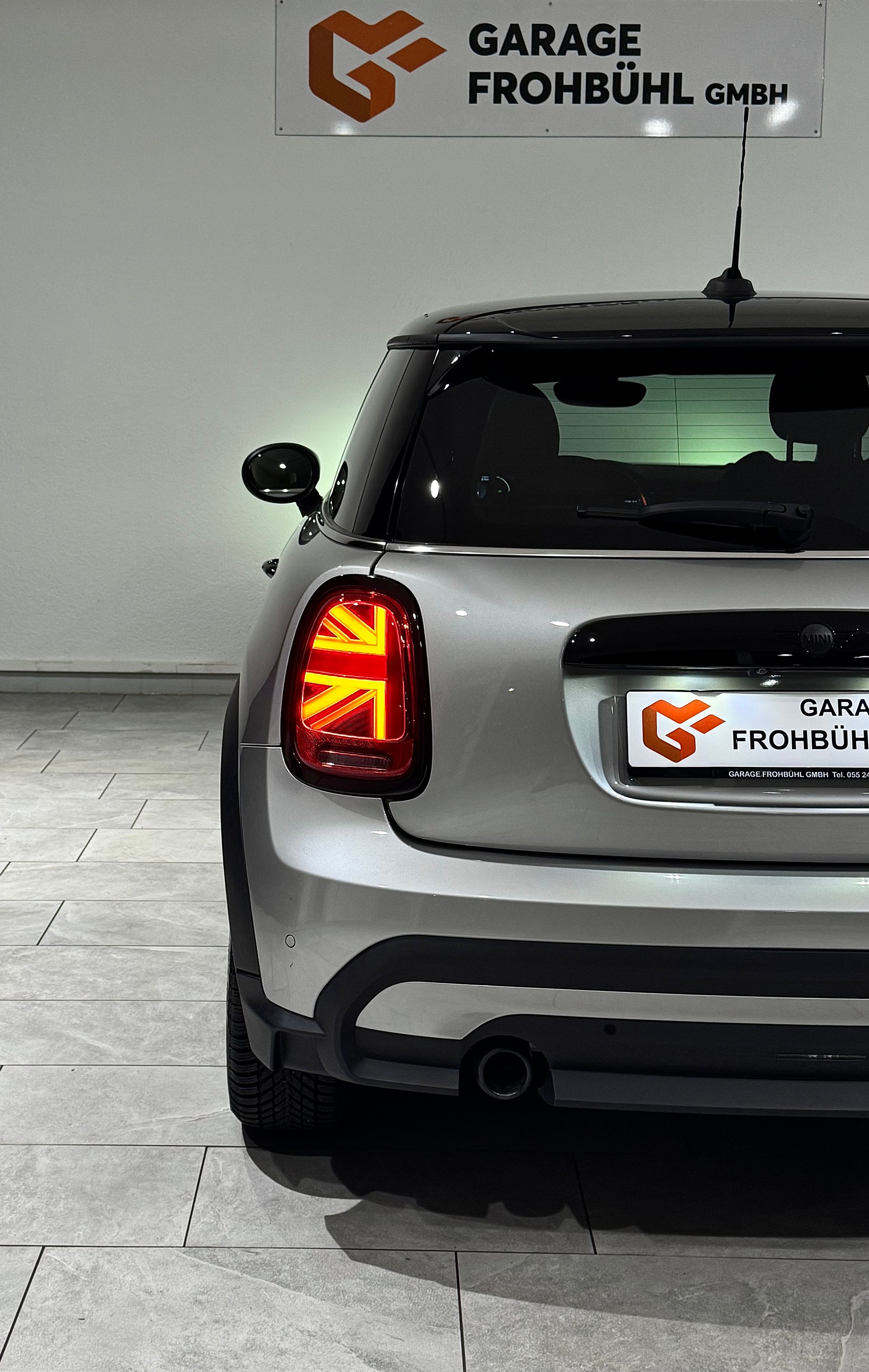 MINI Cooper Camden Edition Steptronic DKG I CH I-image-9