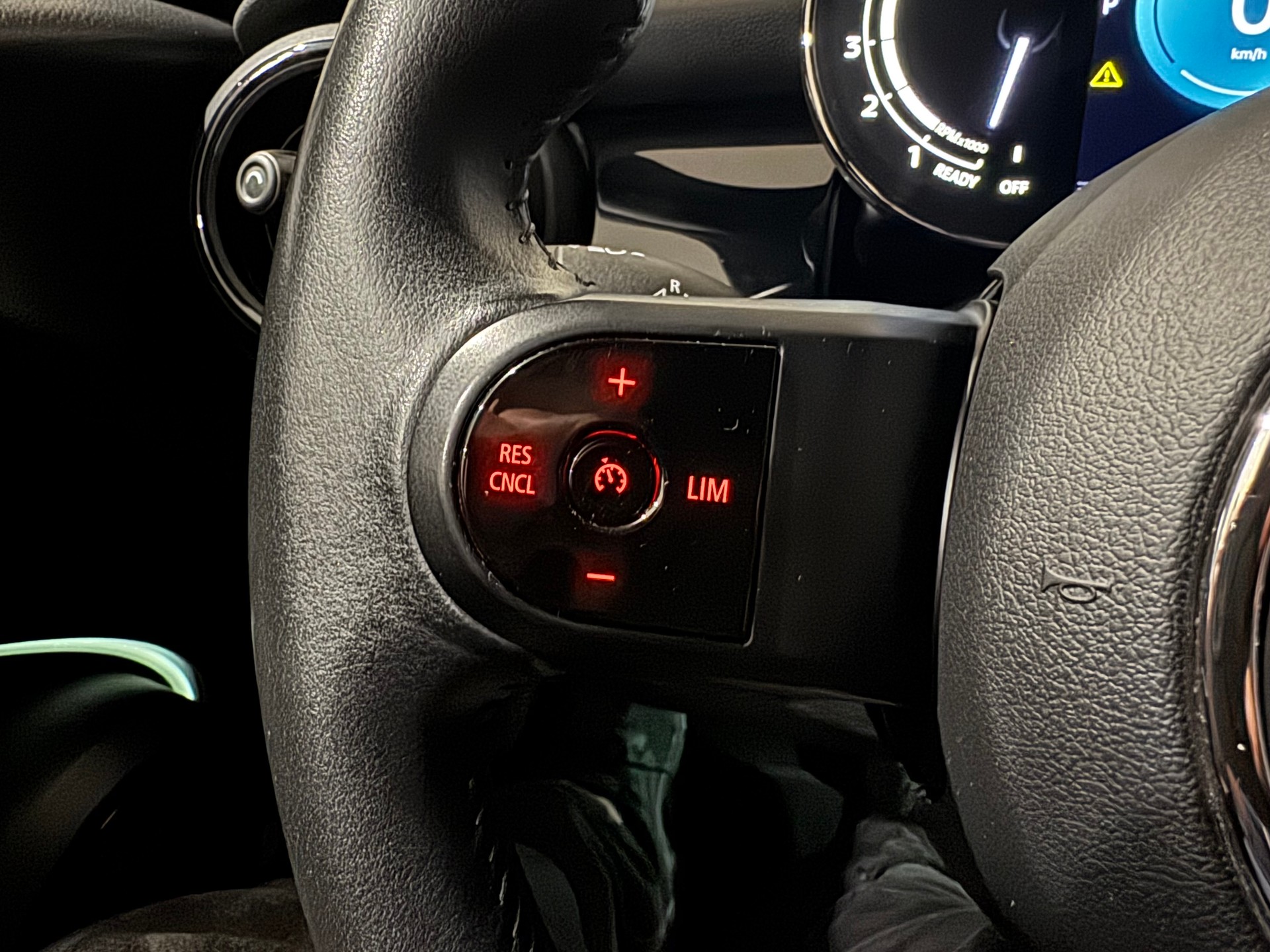MINI Cooper Camden Edition Steptronic DKG I CH I-image-18