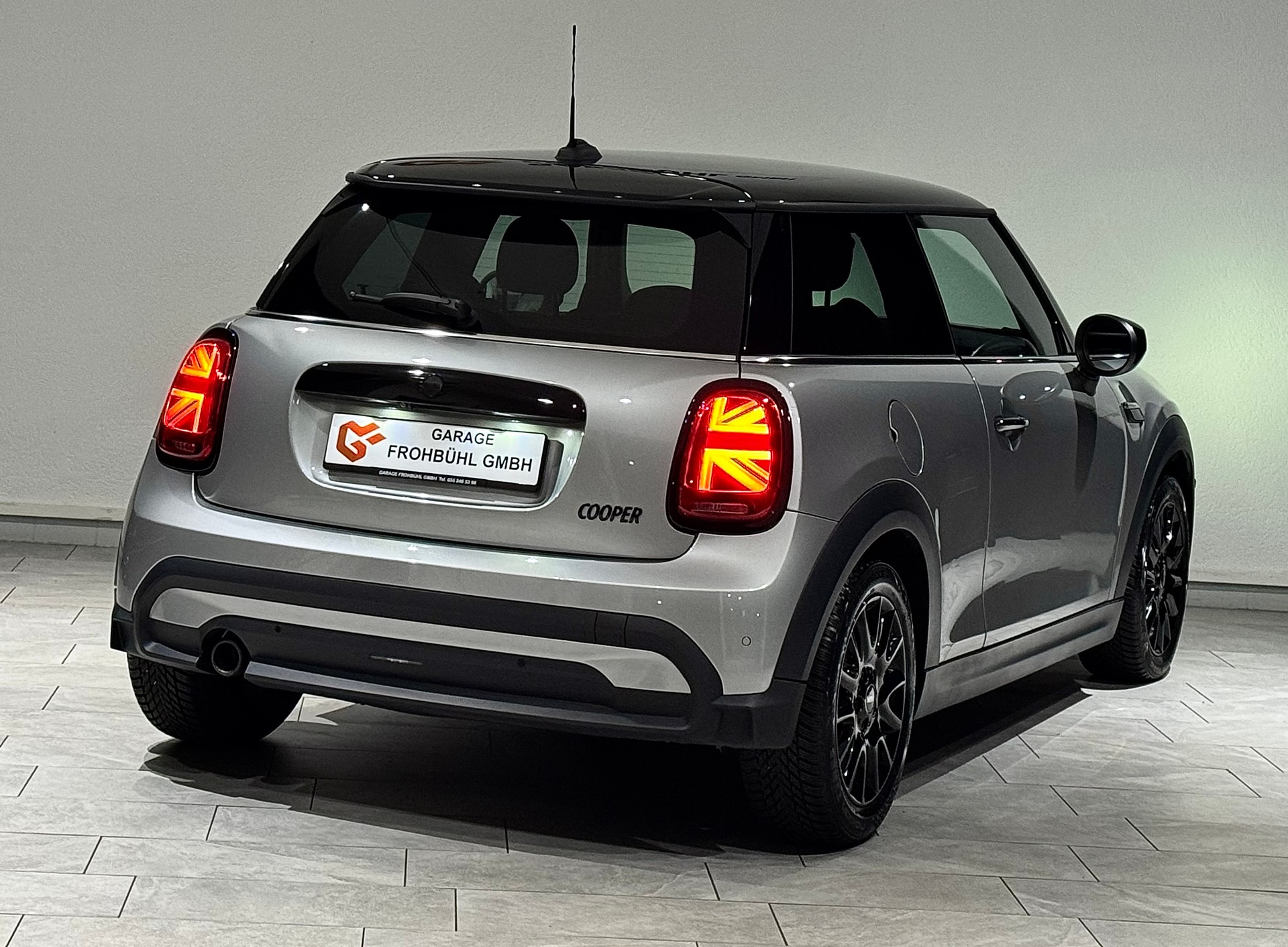 MINI Cooper Camden Edition Steptronic DKG I CH I-image-4