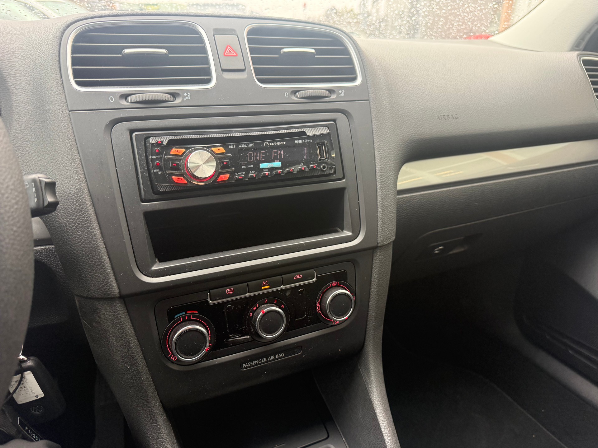 VW Golf 1.4 Trendline-image-8