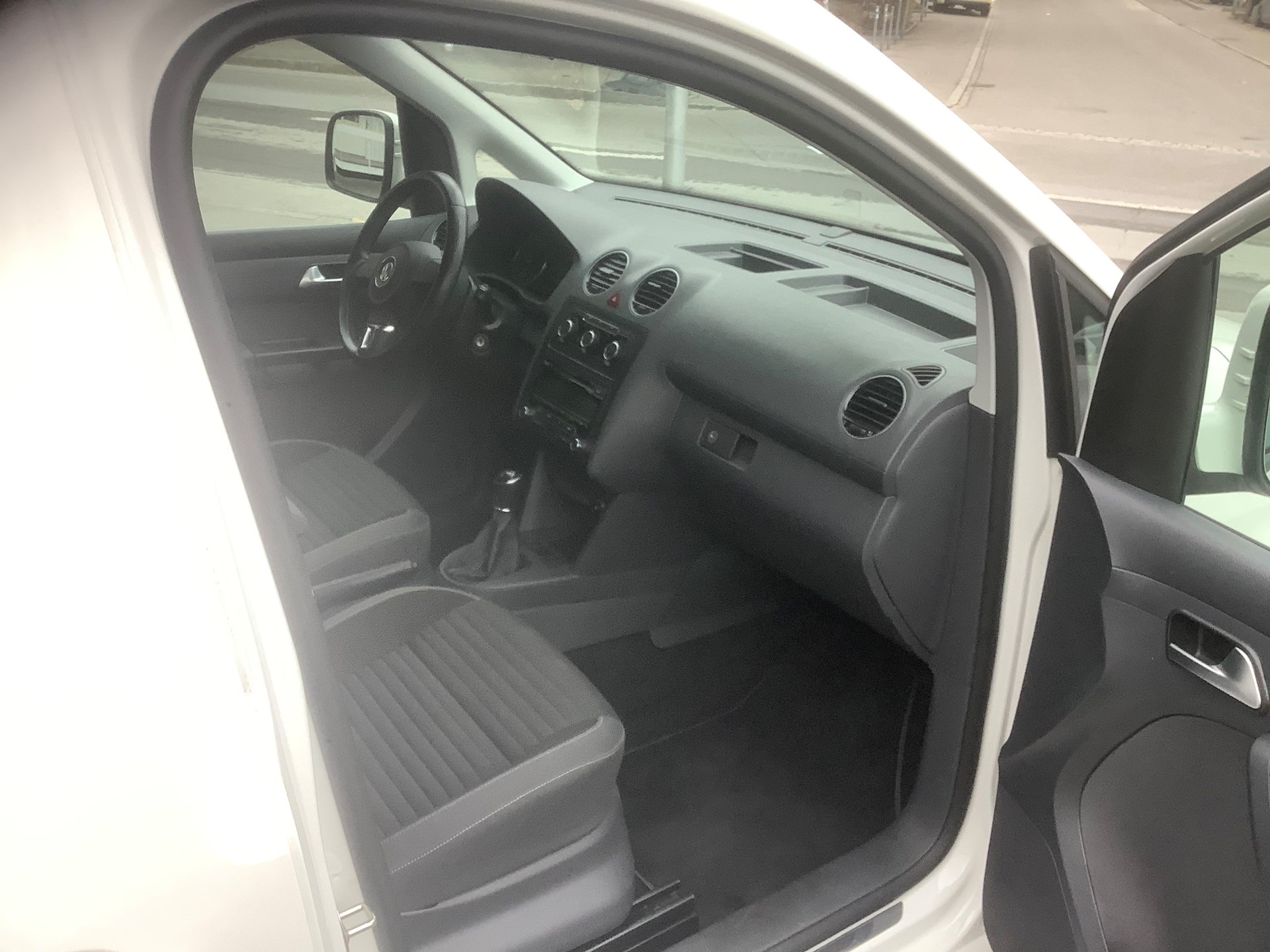 VW Caddy 1.6 TDI Blue Motion Technology Family CUP-image-12