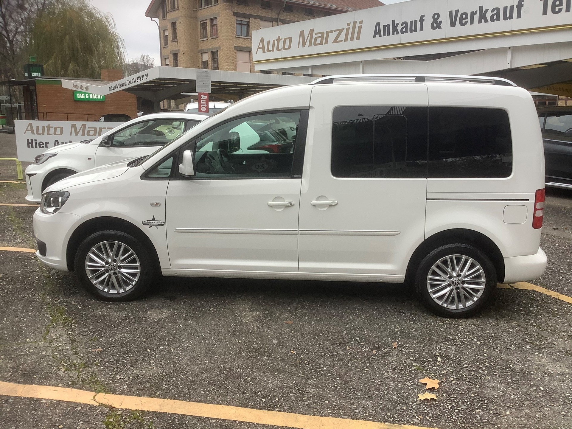 VW Caddy 1.6 TDI Blue Motion Technology Family CUP-image-2