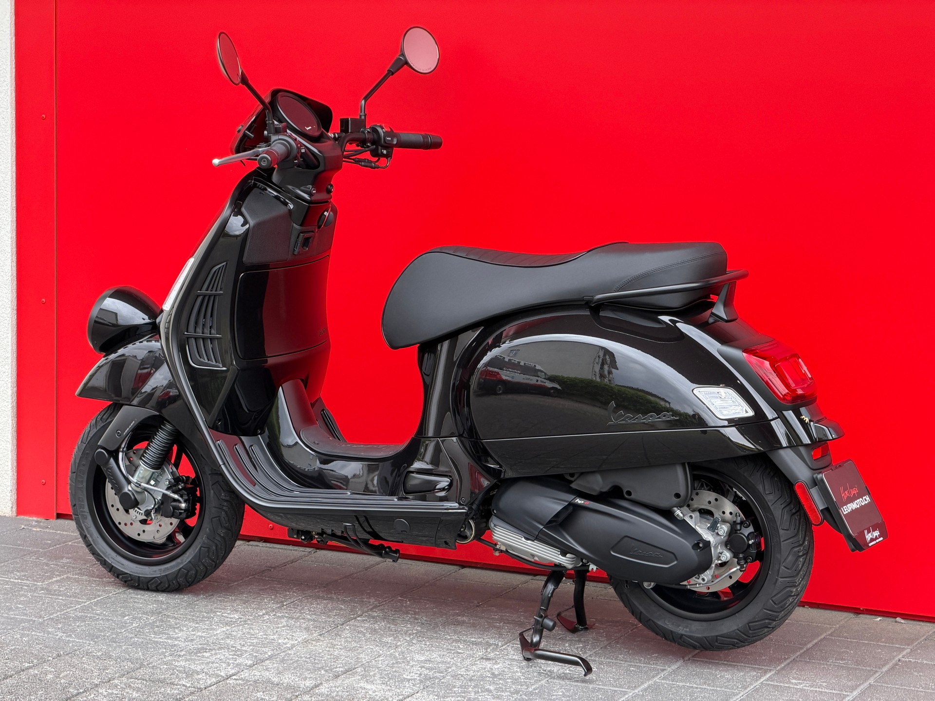 PIAGGIO Vespa GTV 300 ''Notte''-image-11