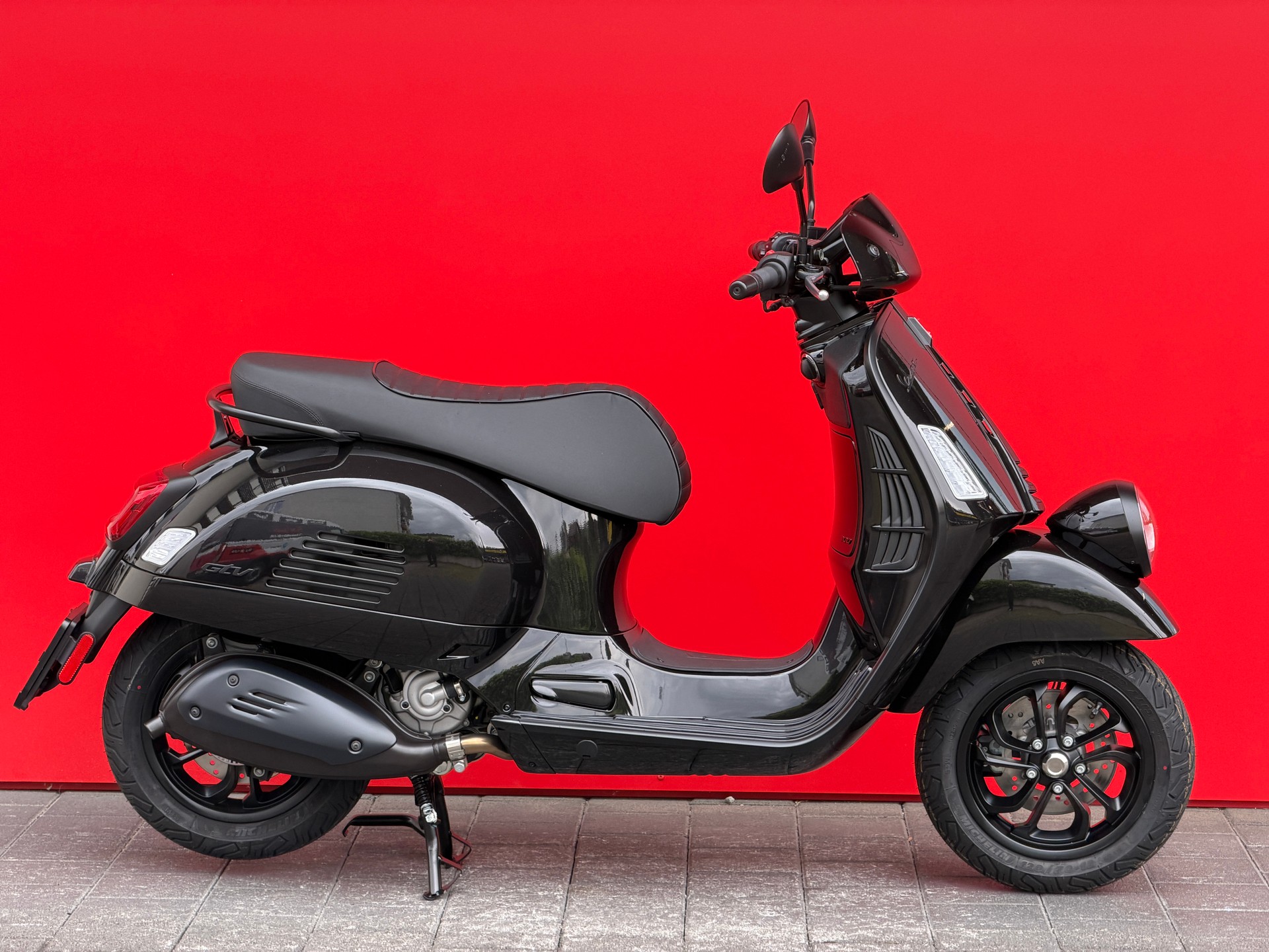 PIAGGIO Vespa GTV 300 ''Notte''