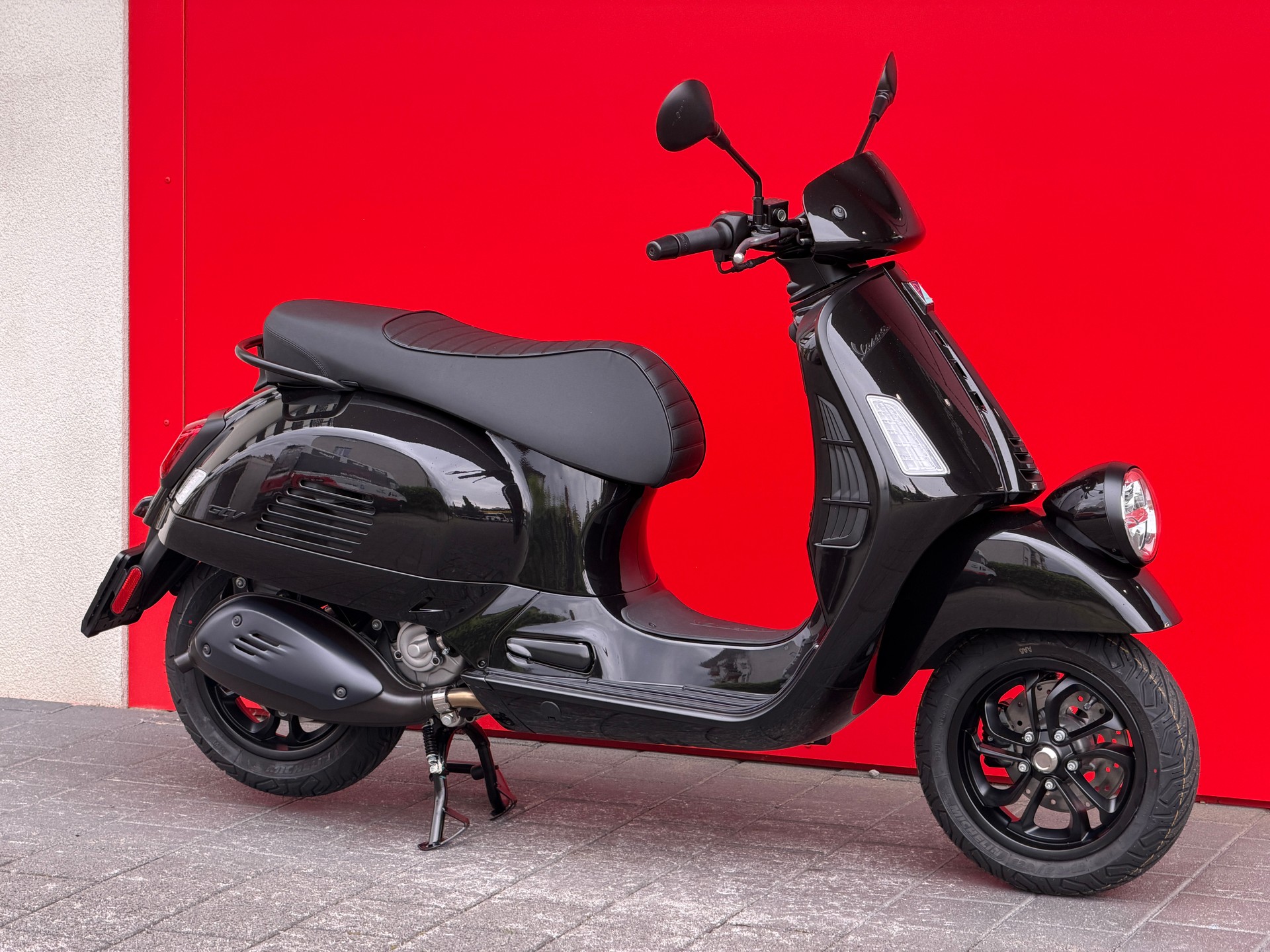 PIAGGIO Vespa GTV 300 ''Notte''-image-5
