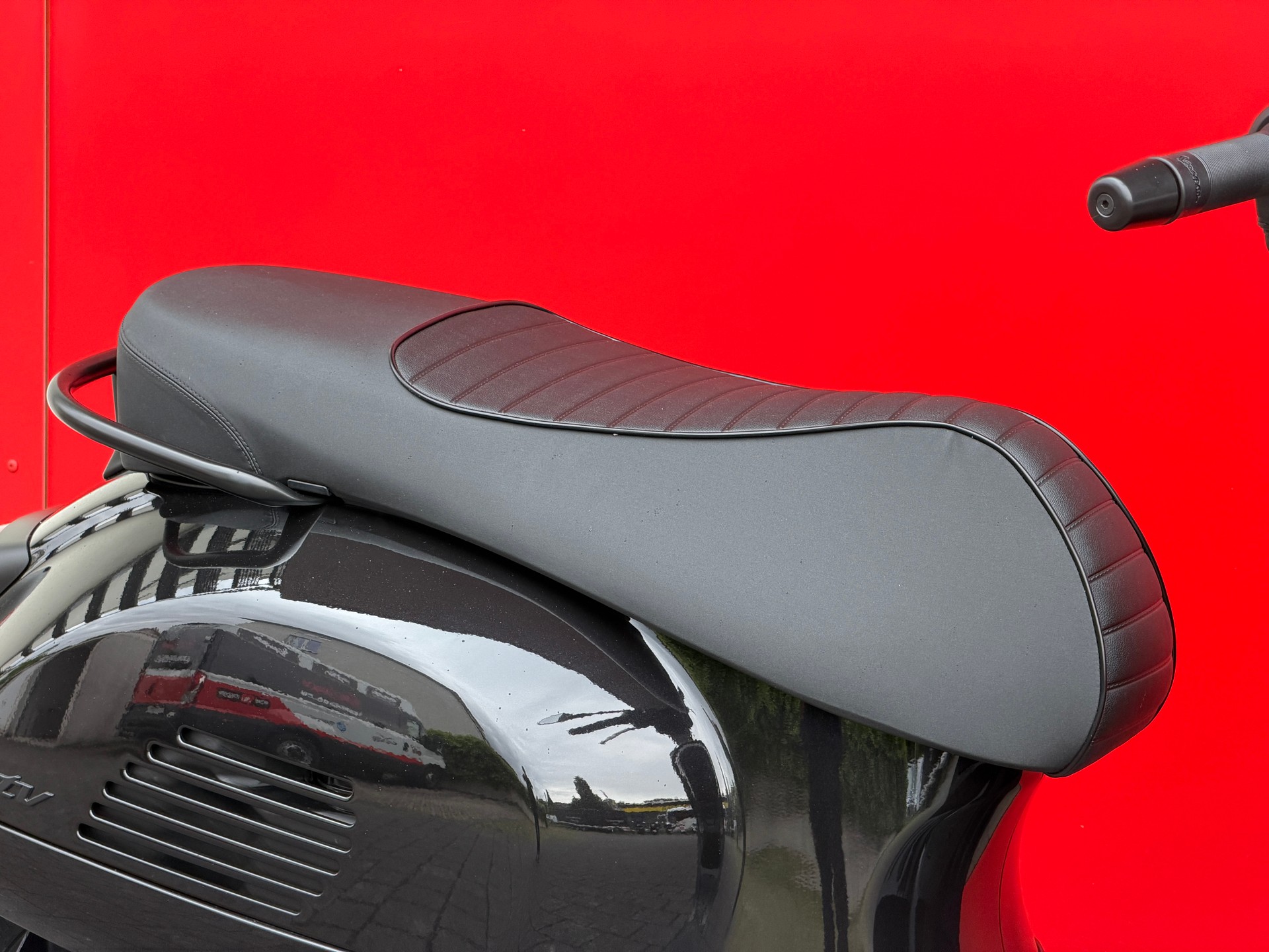 PIAGGIO Vespa GTV 300 ''Notte''-showroom-element-3