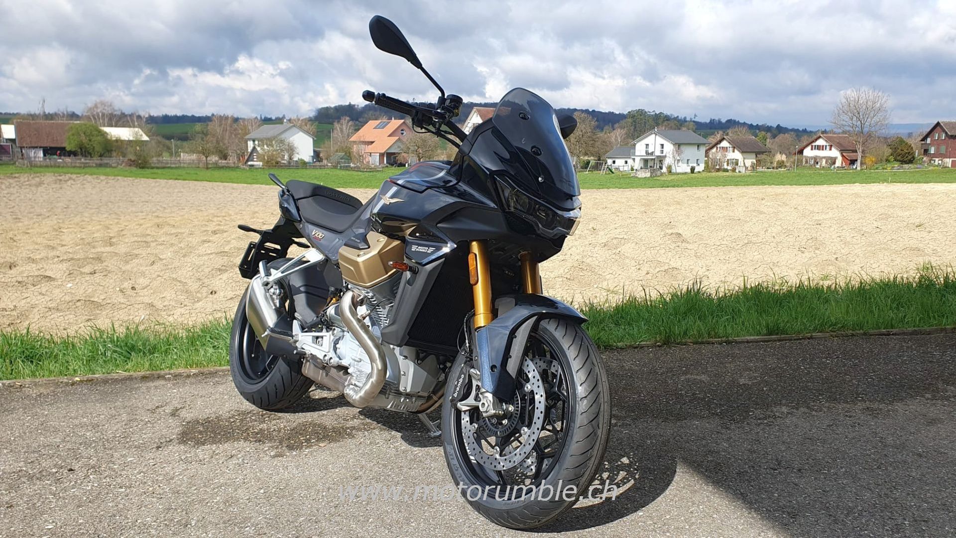 MOTO GUZZI V100 S-image-1