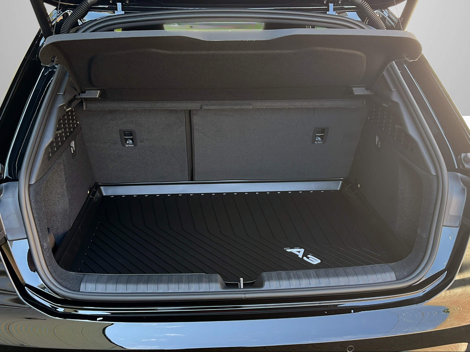 AUDI A3 Sportback 35 TFSI S line Attraction S-tronic-image-9