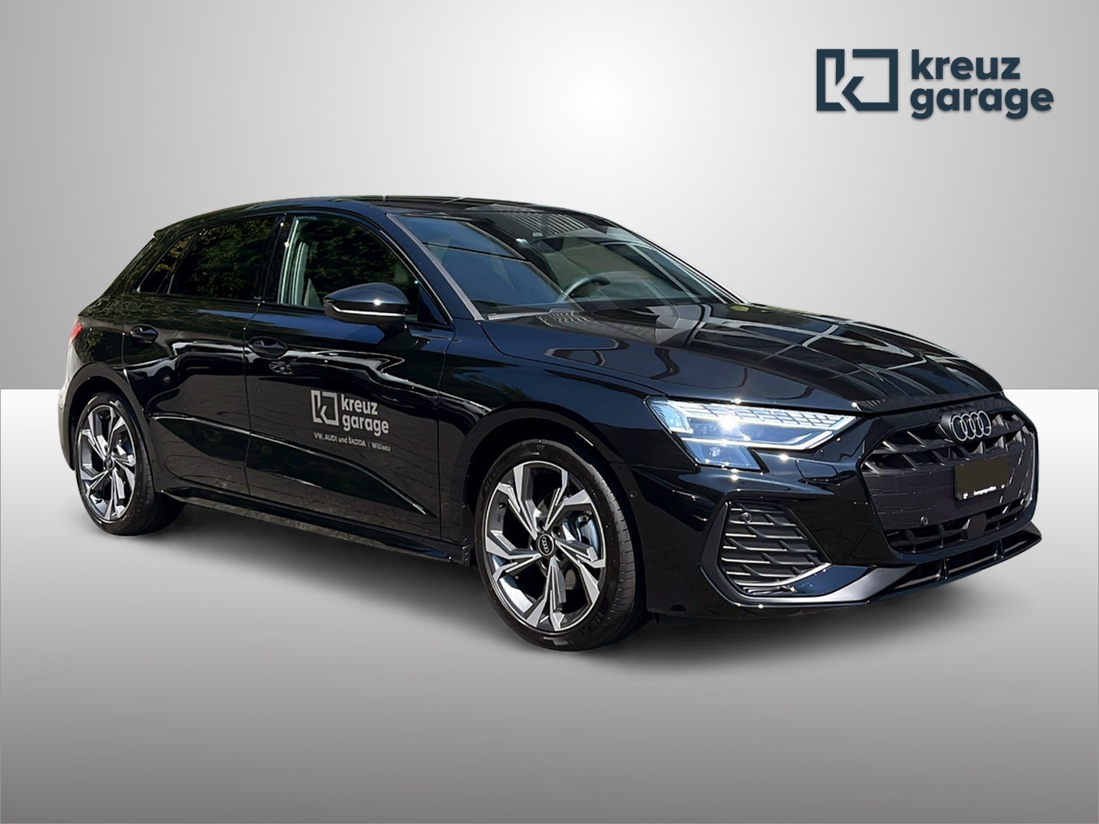 AUDI A3 Sportback 35 TFSI S line Attraction S-tronic-image-0