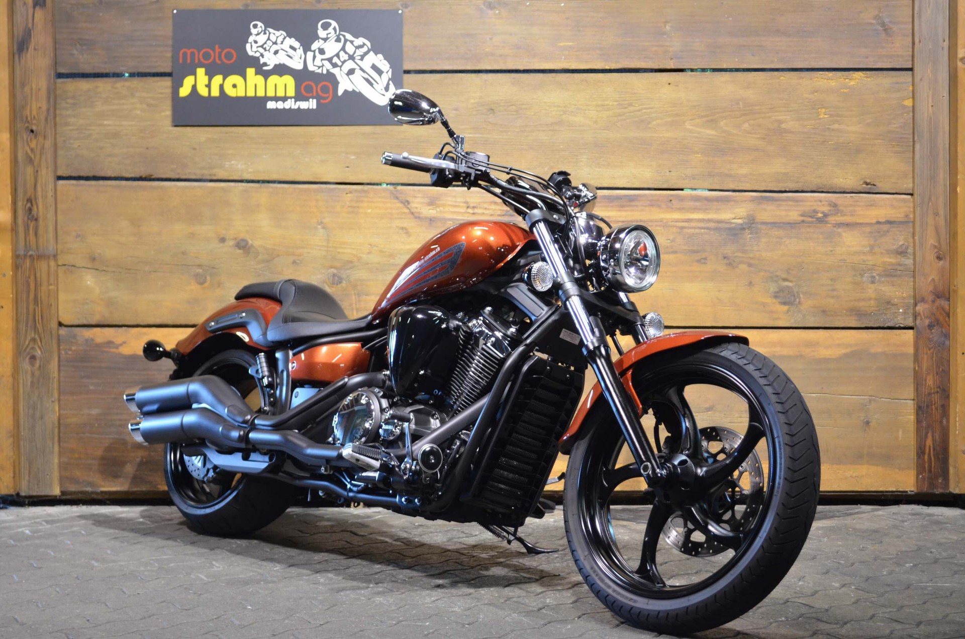 YAMAHA XVS 1300 CU Custom