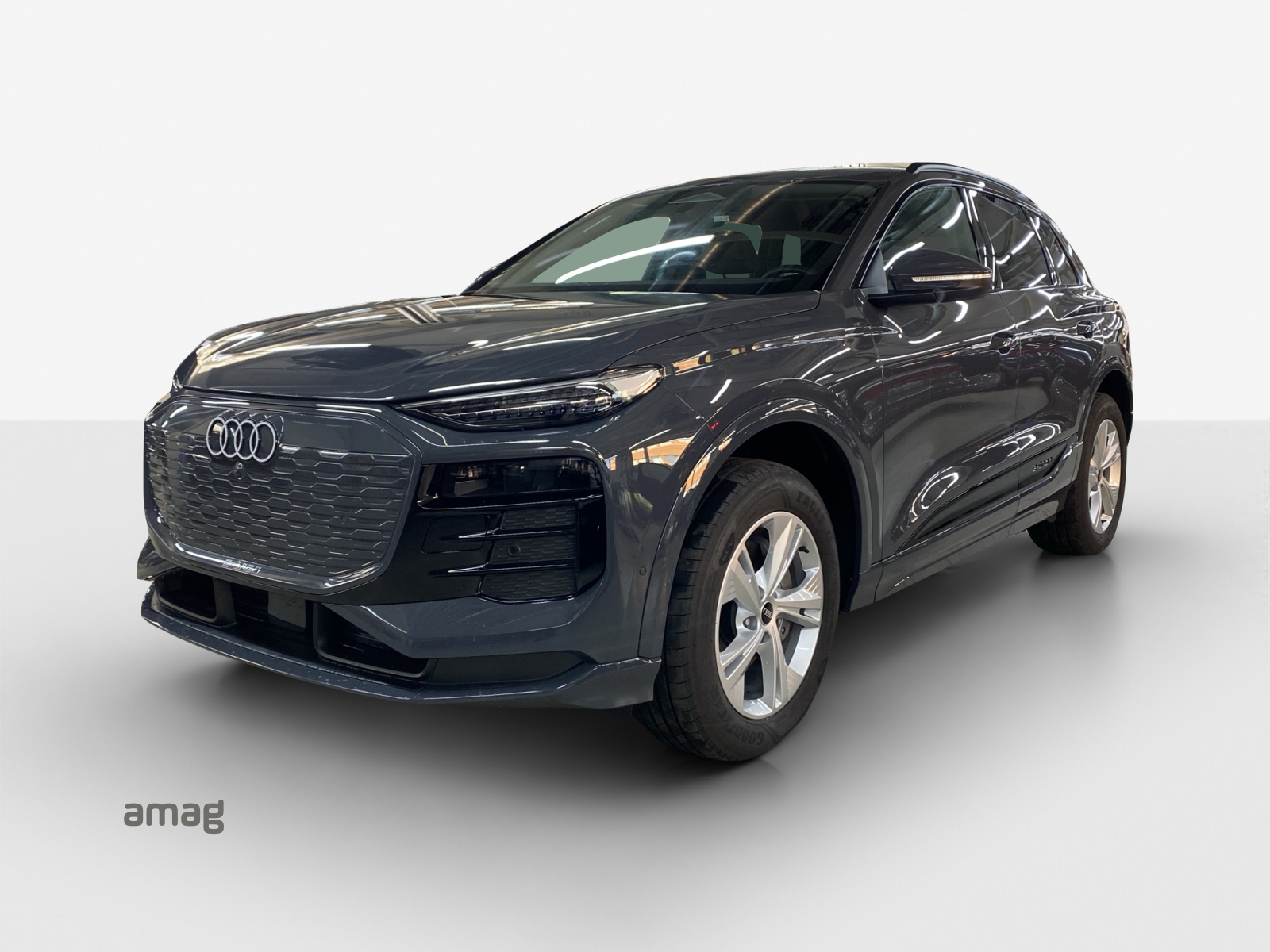 AUDI Q6 e-tron quattro-image-0
