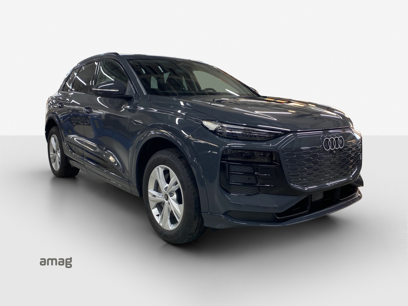 AUDI Q6 e-tron quattro-image-6