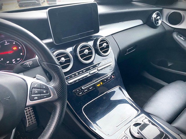 MERCEDES-BENZ C 220 d AMG Line-showroom-element-3