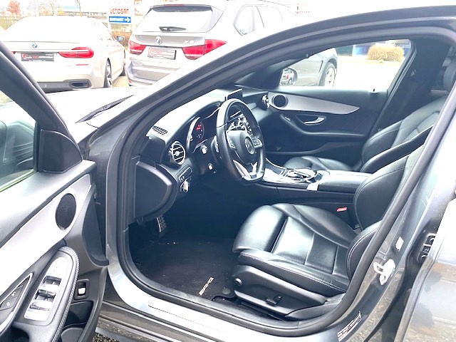 MERCEDES-BENZ C 220 d AMG Line-image-7