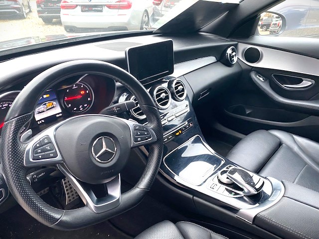 MERCEDES-BENZ C 220 d AMG Line-image-4