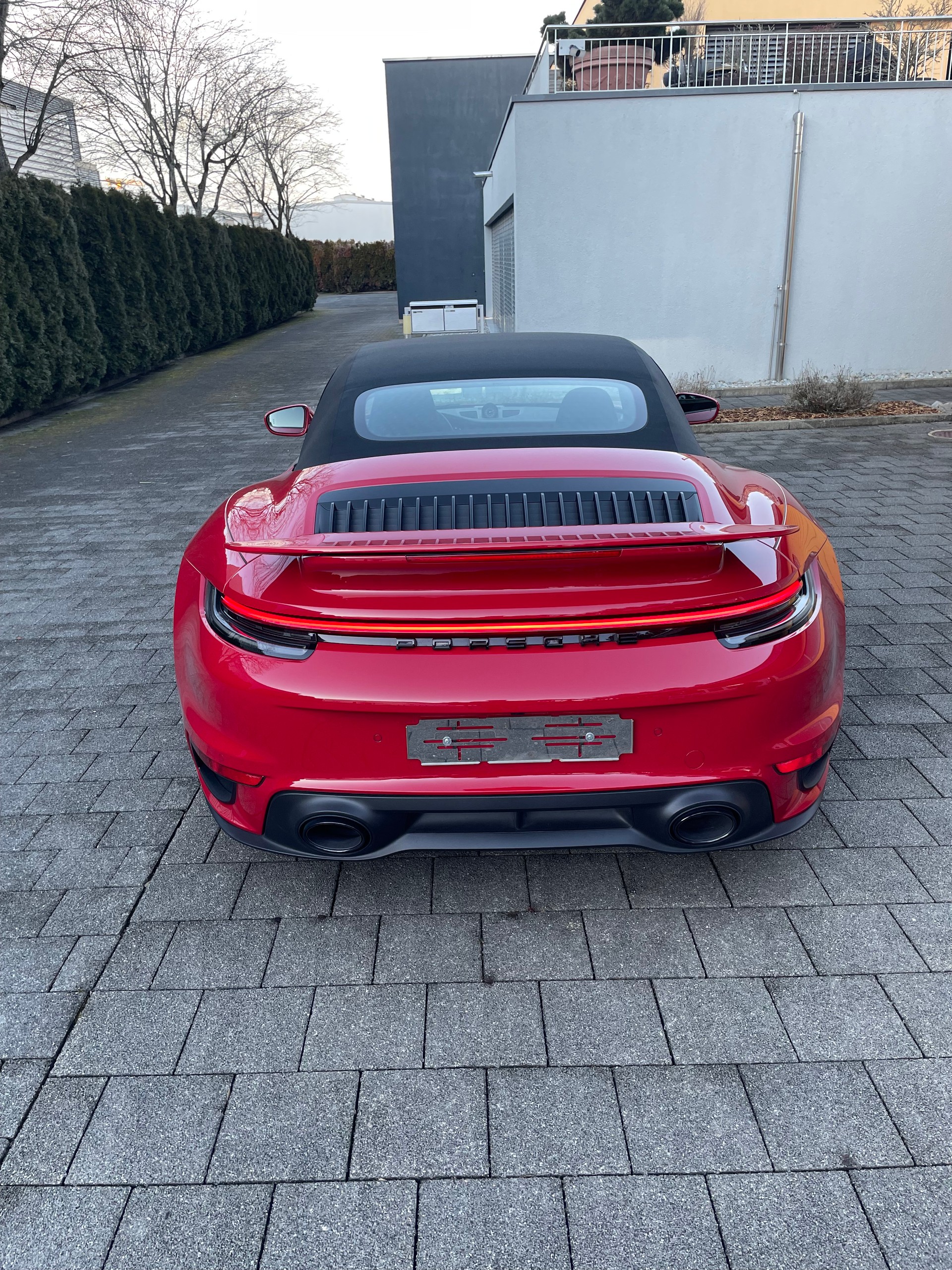 PORSCHE 911 Turbo S Cabriolet PDK-image-6