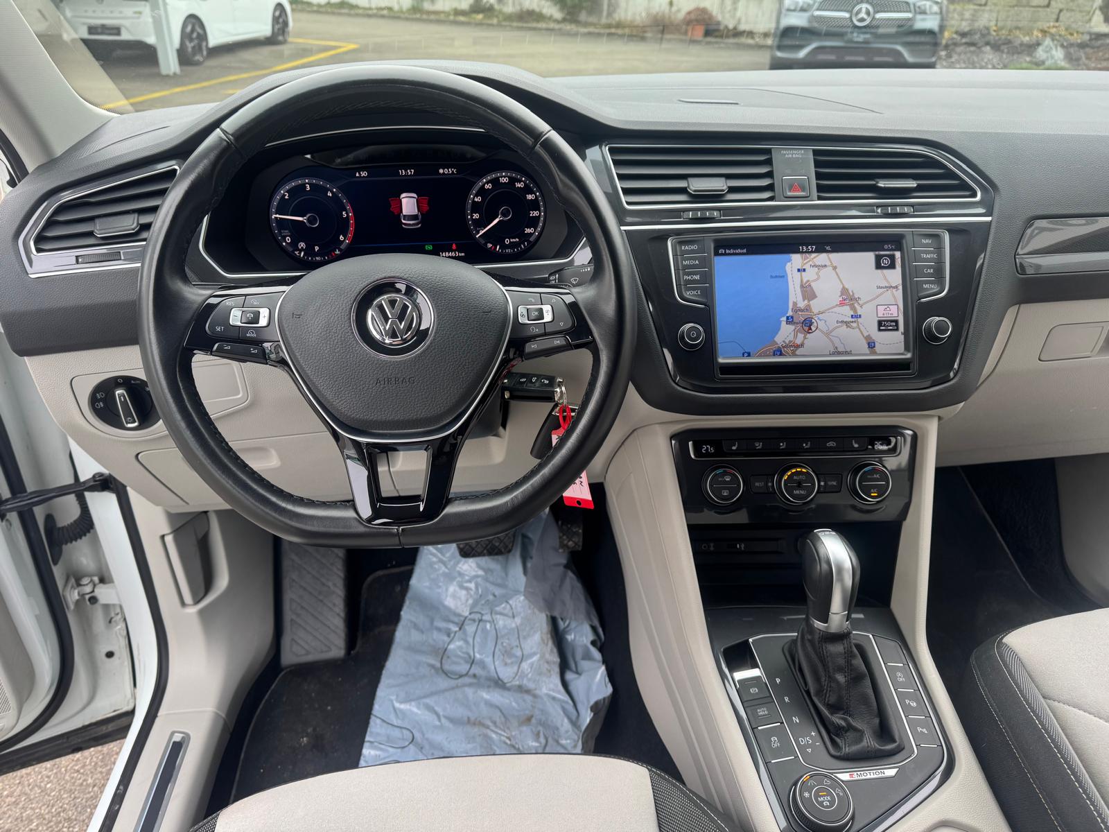 VW Tiguan 2.0 TDI SCR Highline 4Motion DSG-image-12