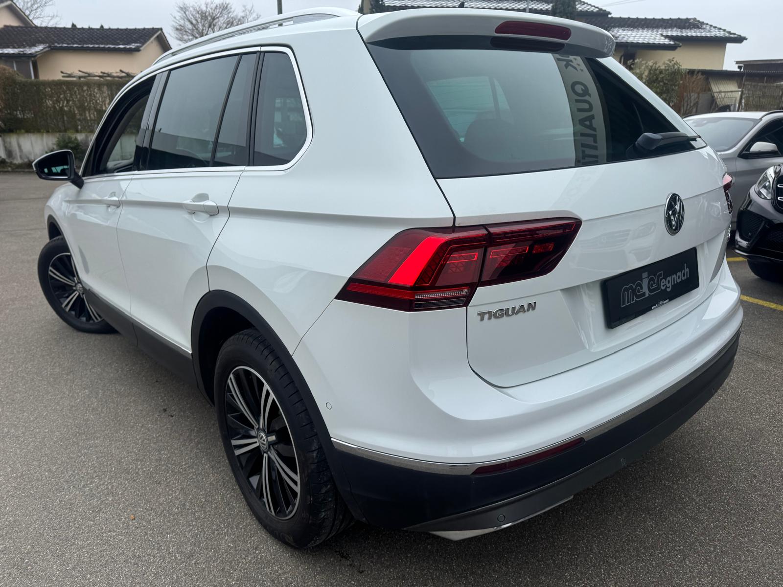 VW Tiguan 2.0 TDI SCR Highline 4Motion DSG-image-5