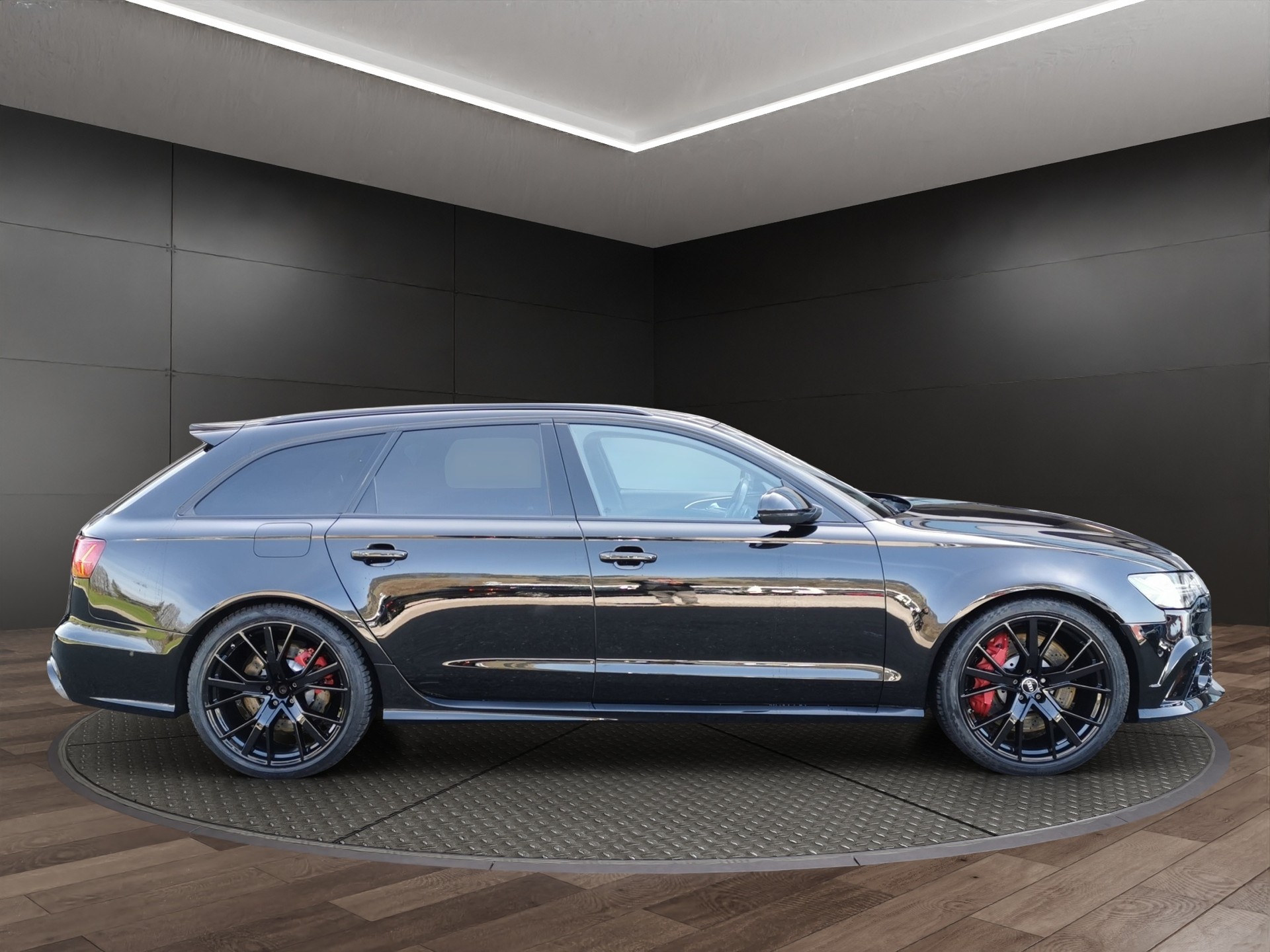 AUDI RS6 Avant 4.0 TFSI V8 performance quattro-image-3