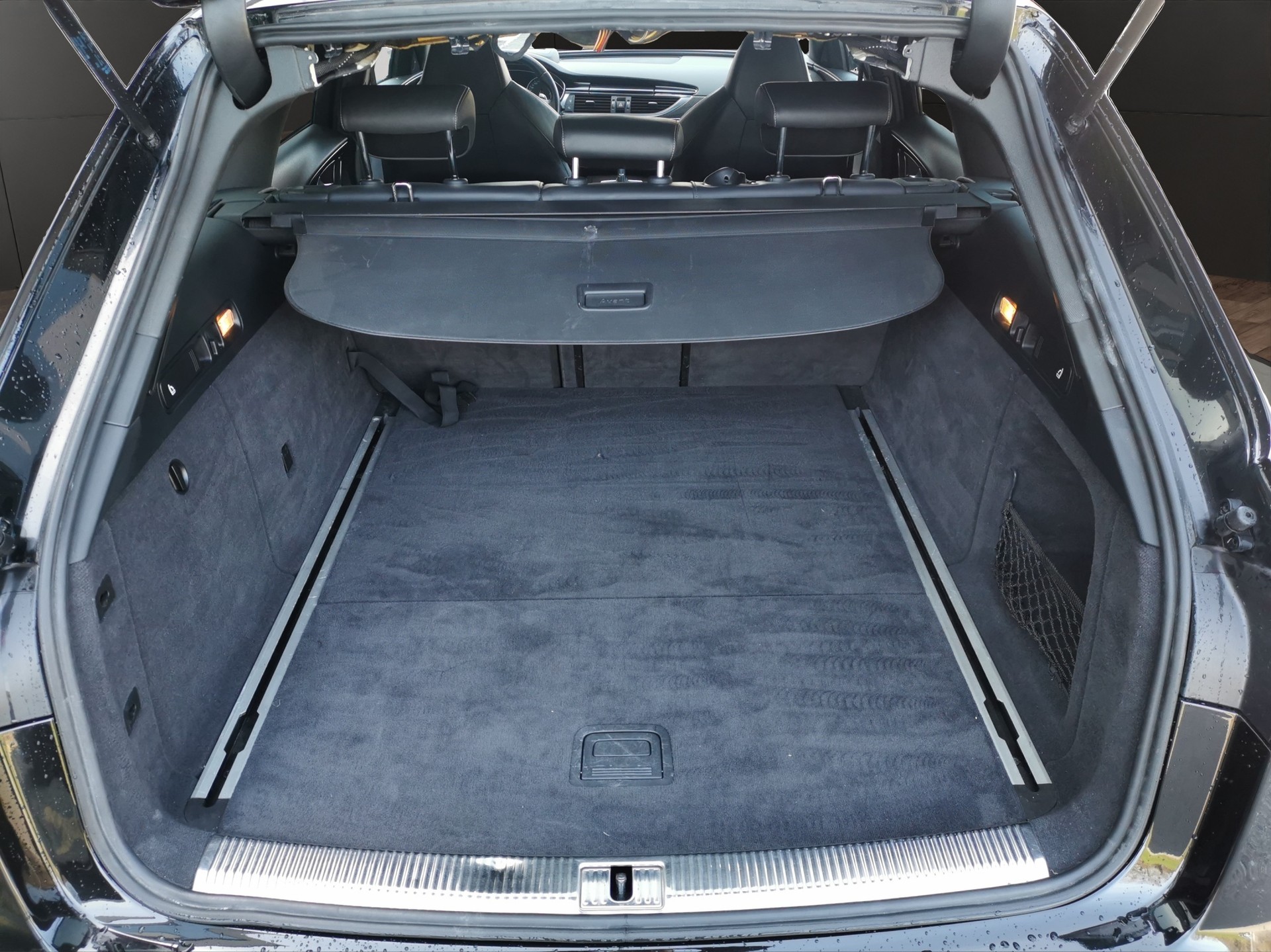 AUDI RS6 Avant 4.0 TFSI V8 performance quattro-image-6