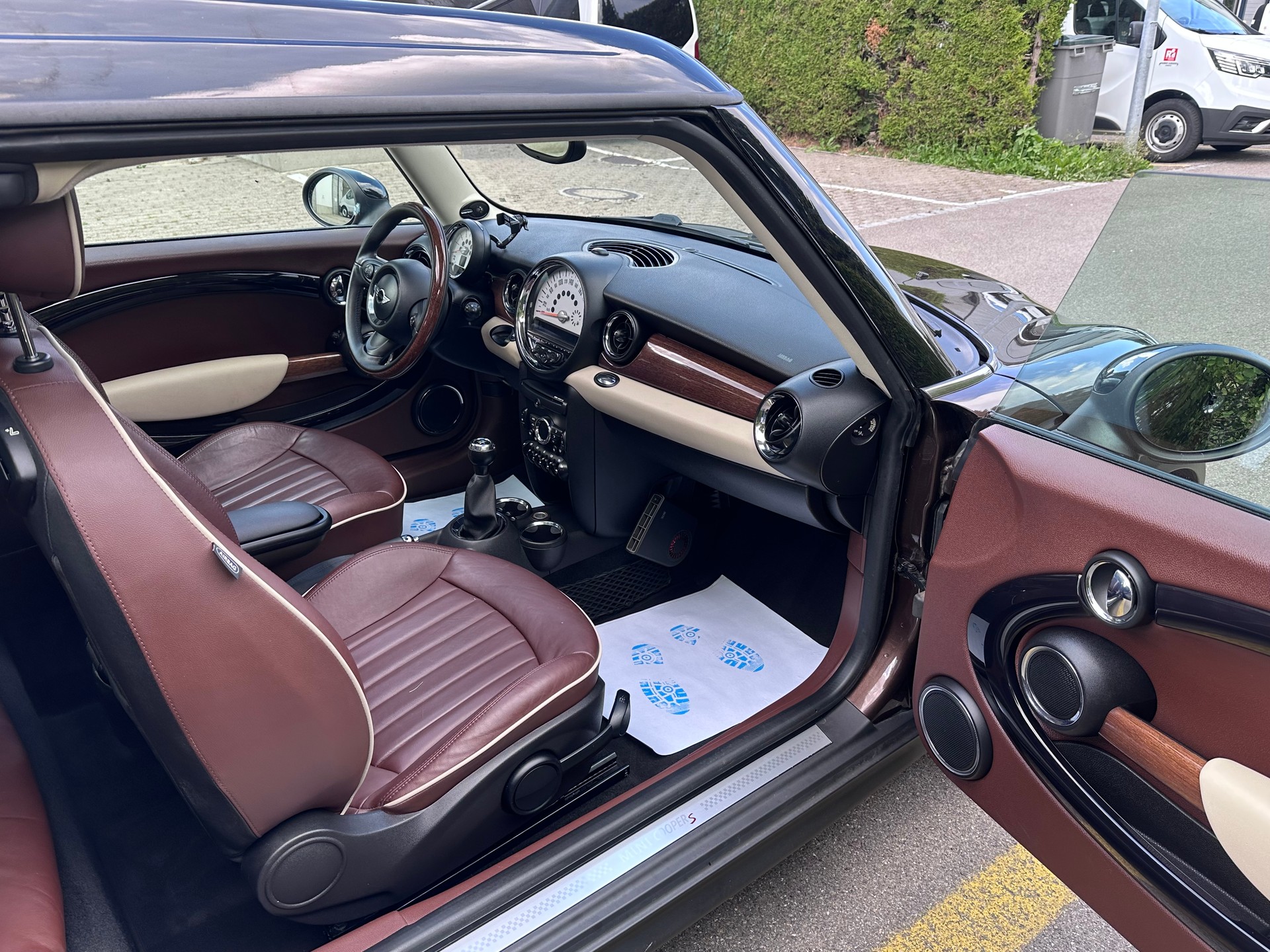MINI Clubman Cooper S-image-8