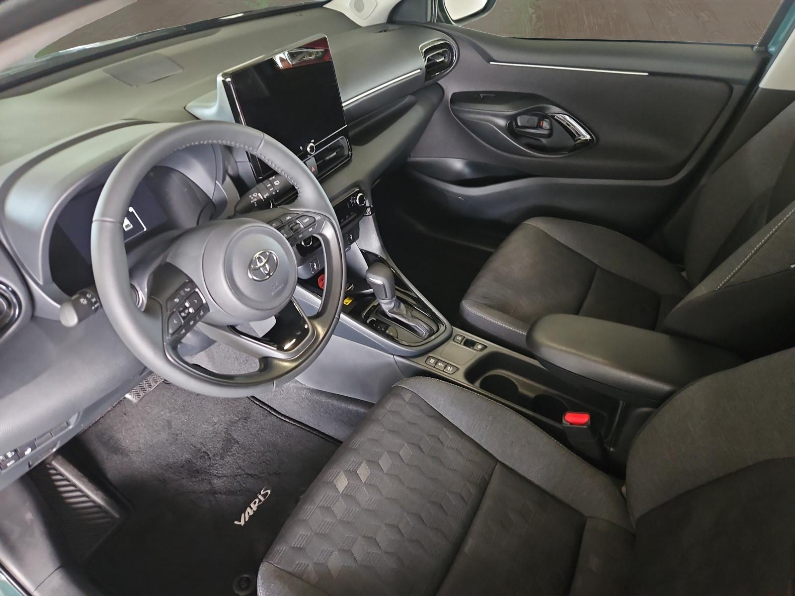 TOYOTA Yaris 1.5 VVT-i HSD Trend-image-6