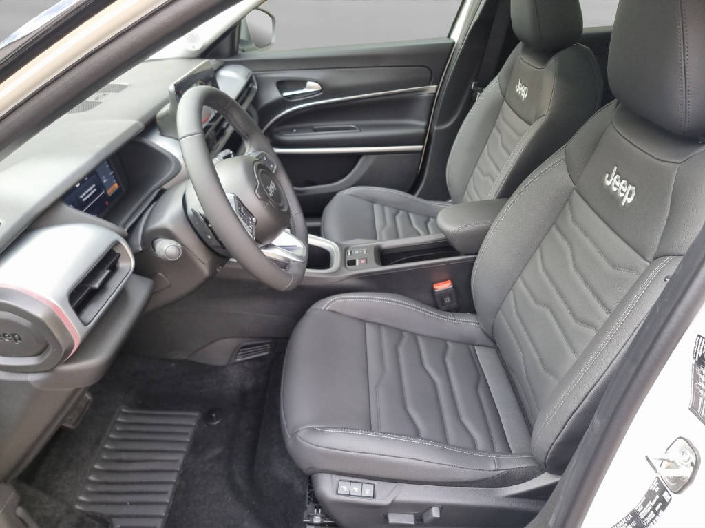 JEEP Avenger 1.2 MHEV Summit Pack Sky-image-3