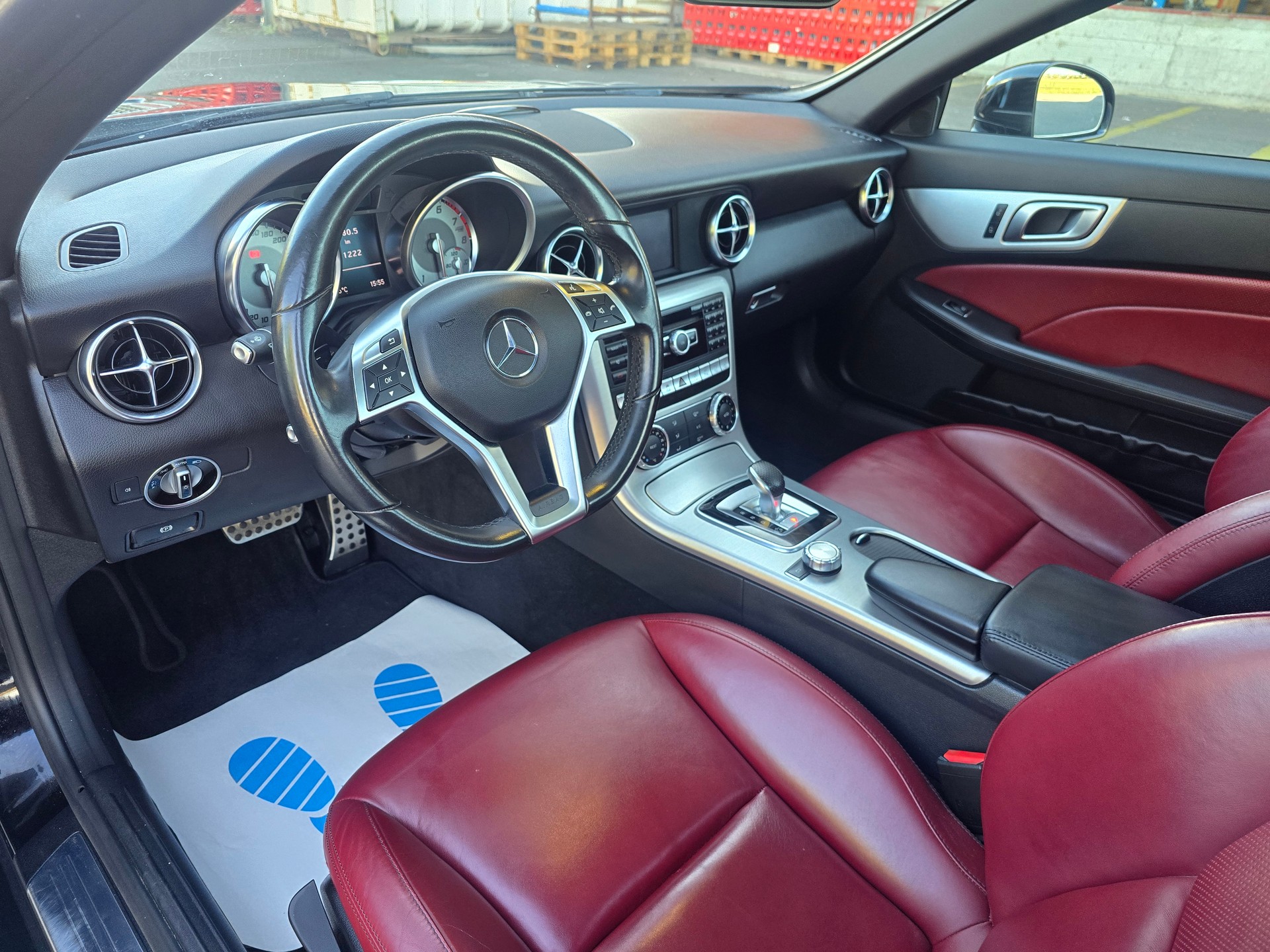 MERCEDES-BENZ SLK 300 9G-Tronic-image-18