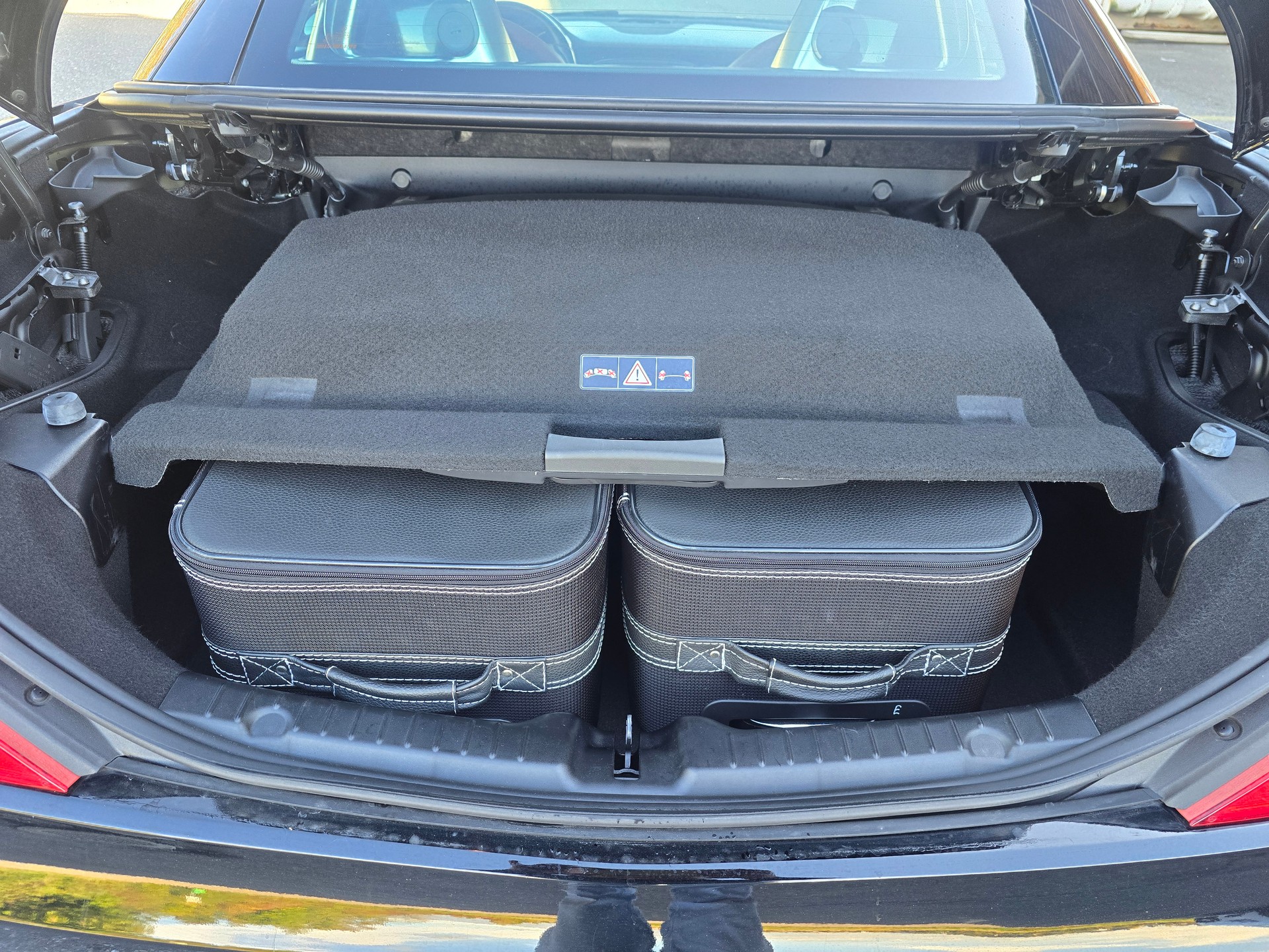 MERCEDES-BENZ SLK 300 9G-Tronic-image-15