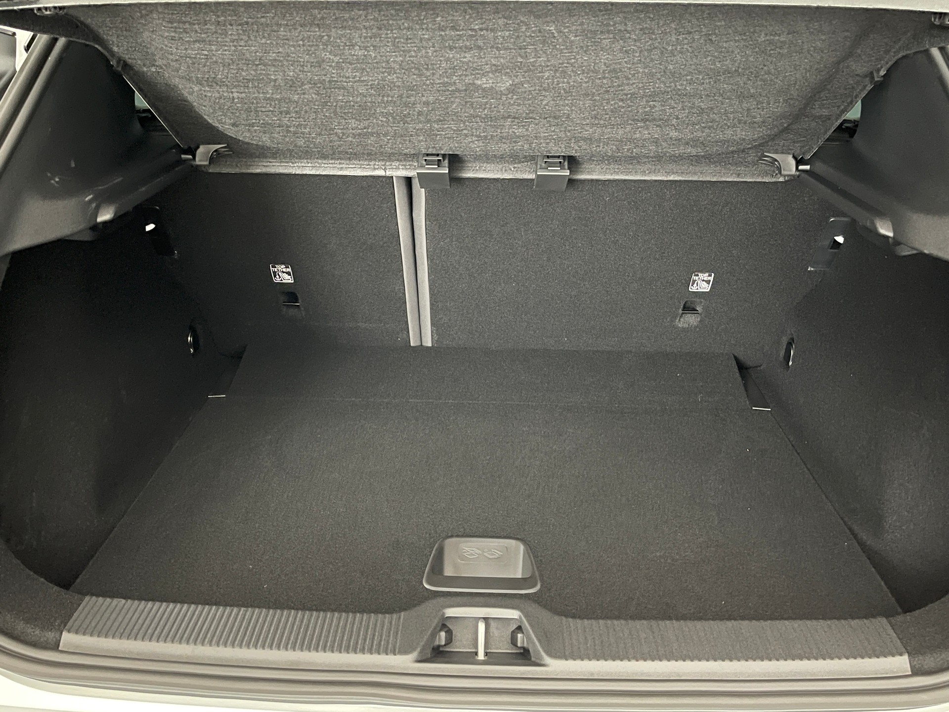 VOLVO EX30 E60 Plus-image-7