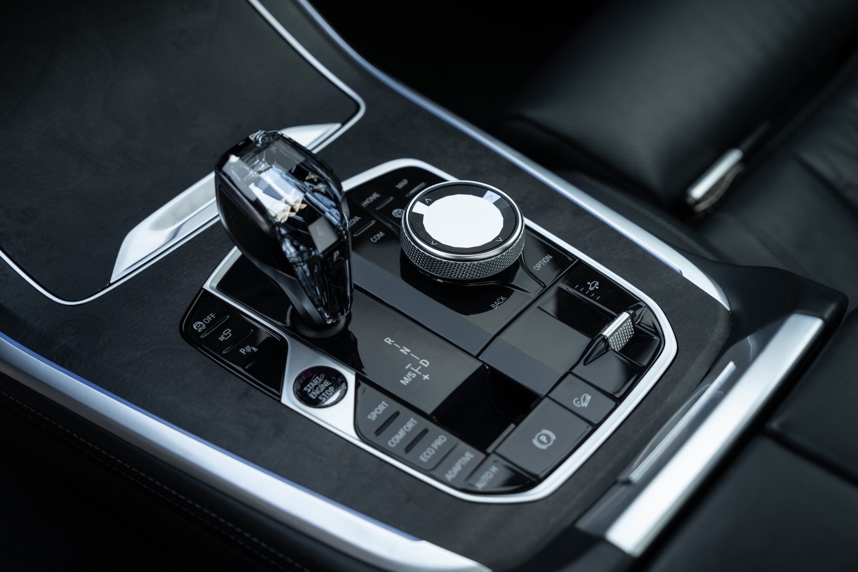 BMW X7 40d xDrive SAG-image-13