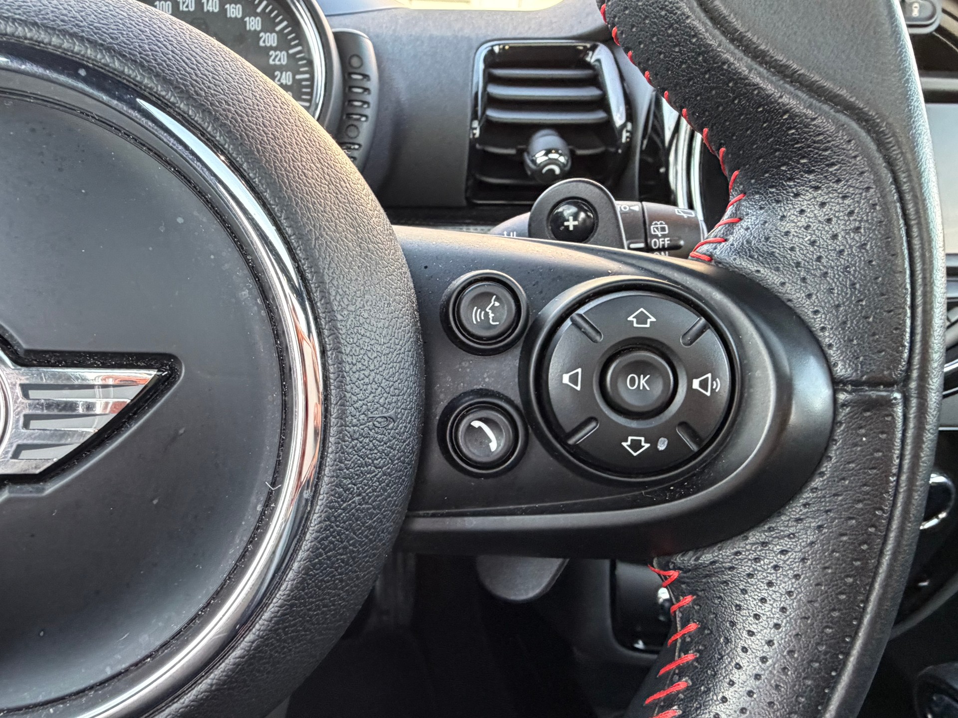 MINI Clubman Cooper S ALL4 Steptronic-image-14