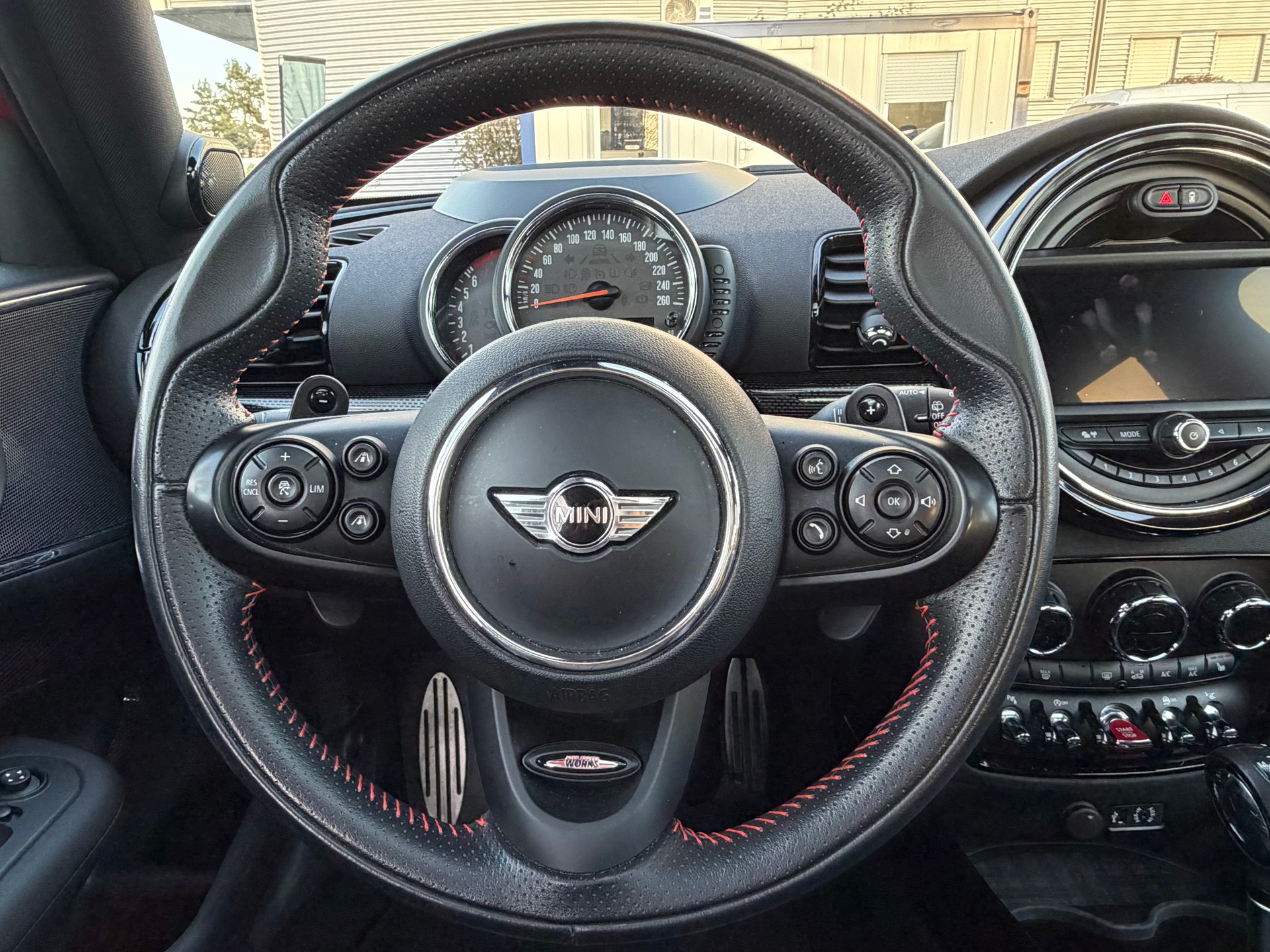 MINI Clubman Cooper S ALL4 Steptronic-image-12