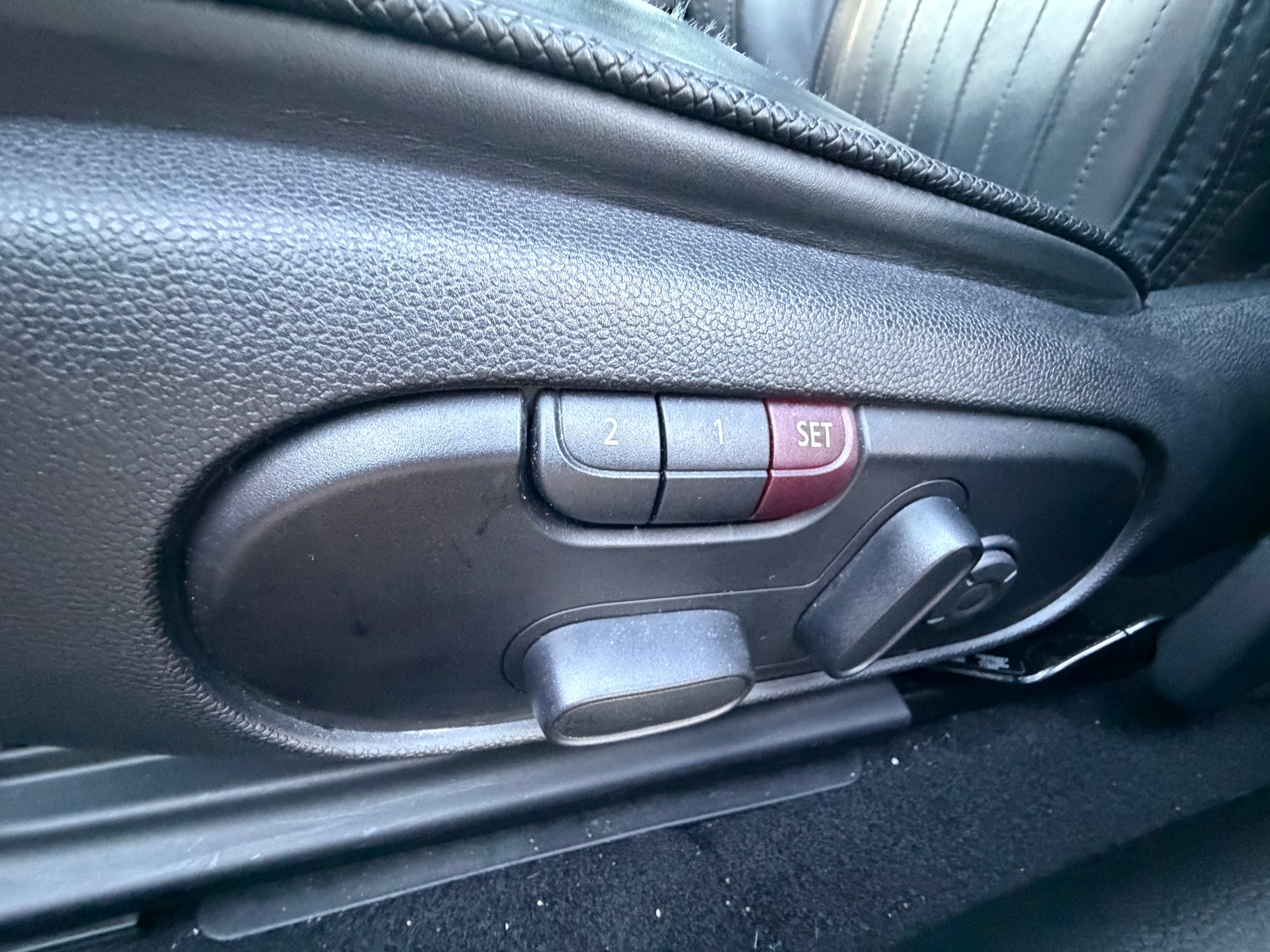 MINI Clubman Cooper S ALL4 Steptronic-image-9
