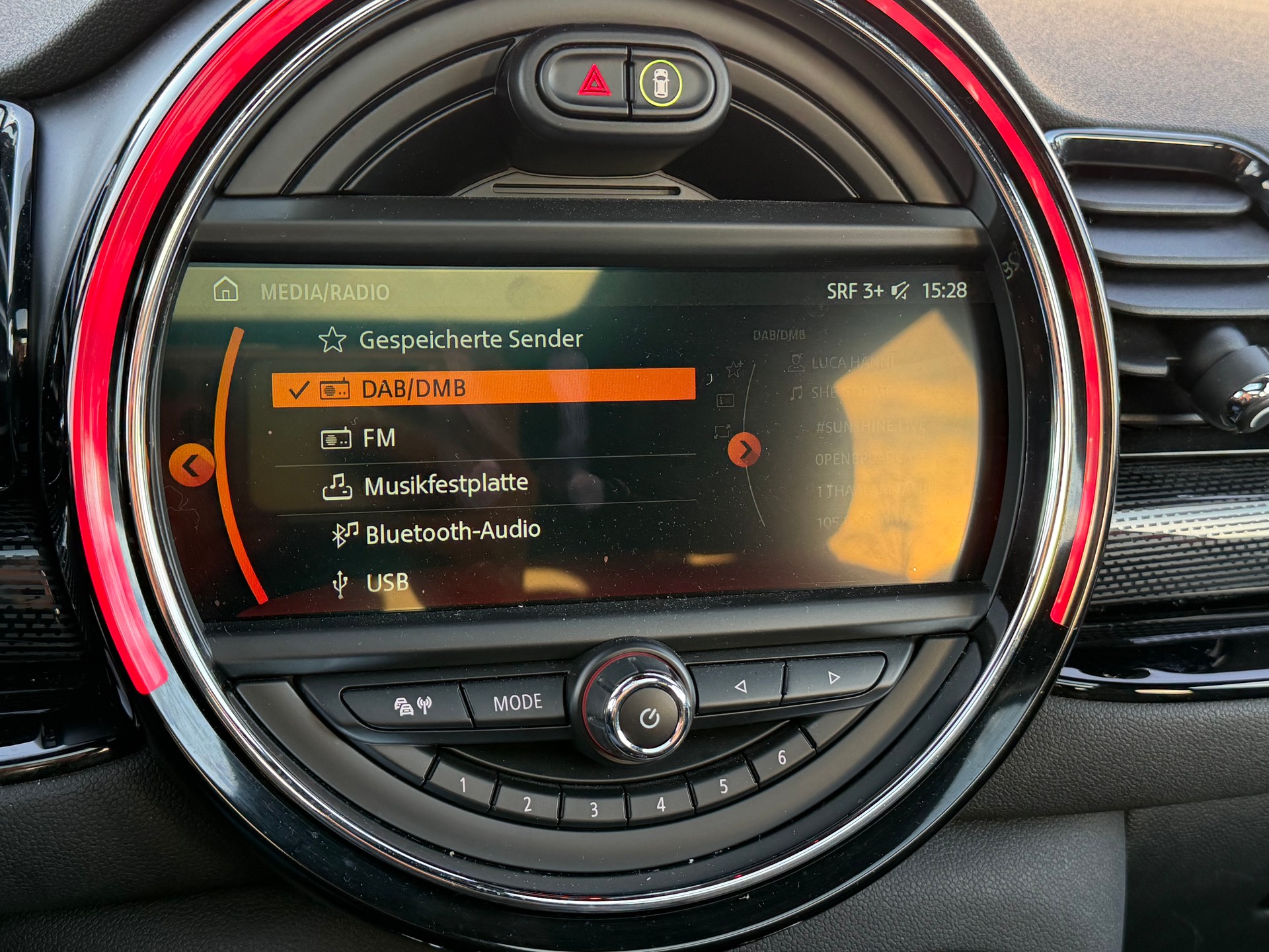 MINI Clubman Cooper S ALL4 Steptronic-image-19