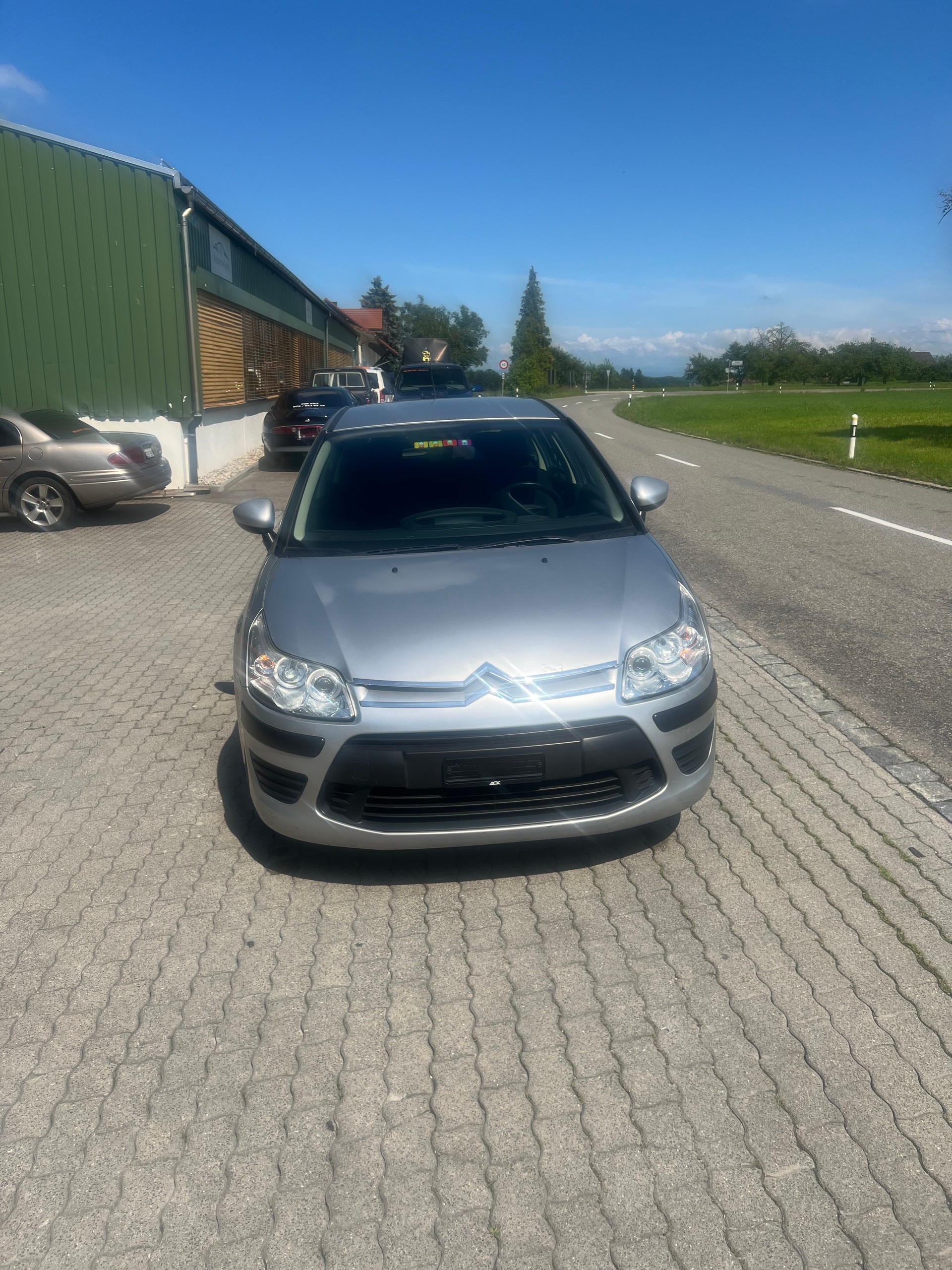 CITROEN C4 Berline 1.4i 16V Essentiel (X)-image-0