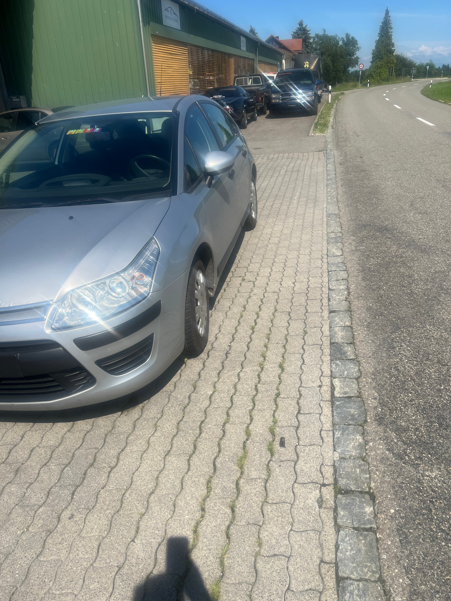 CITROEN C4 Berline 1.4i 16V Essentiel (X)-image-2