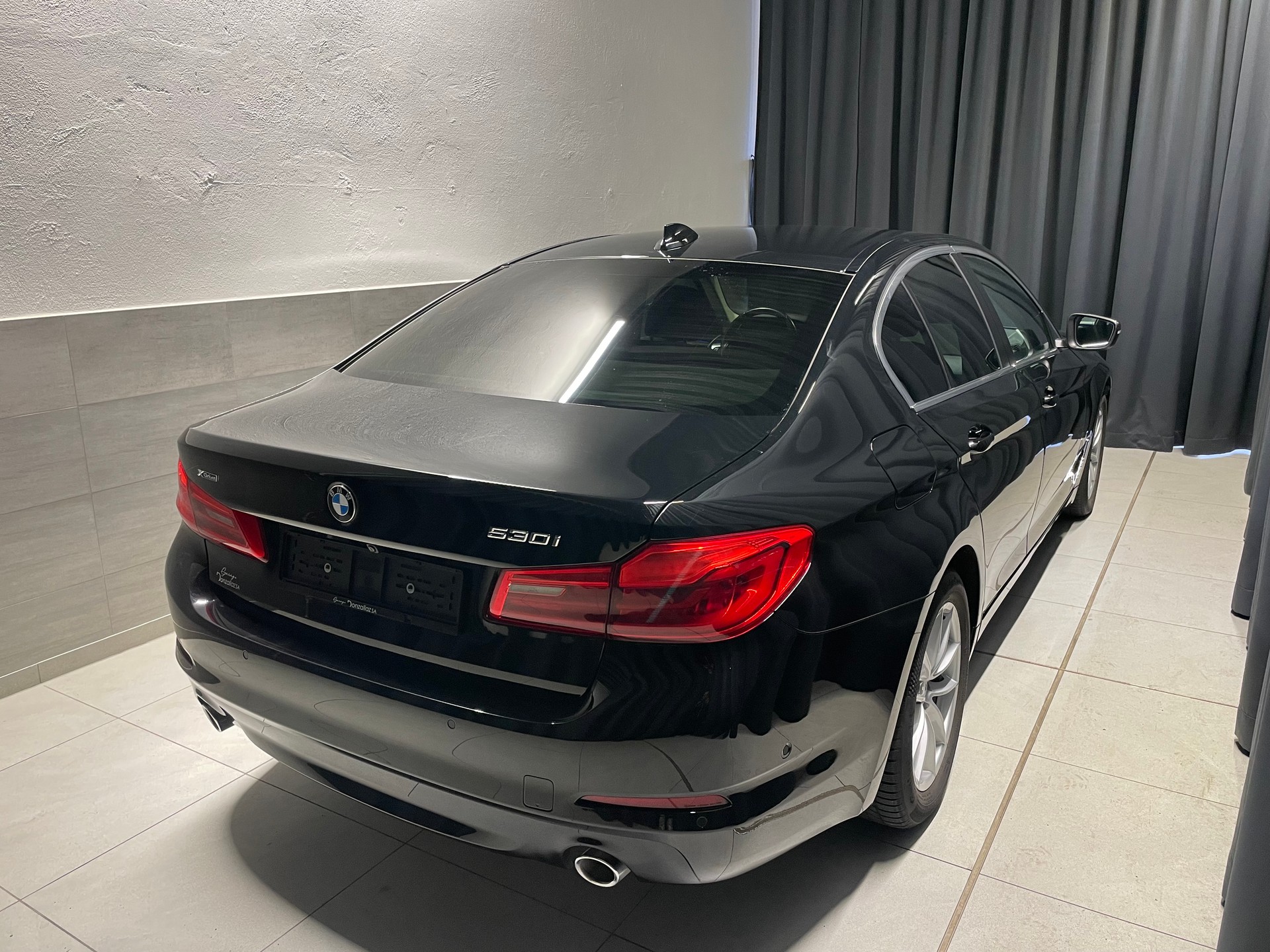 BMW 530i xDrive Sport Line Steptronic (58)-image-5