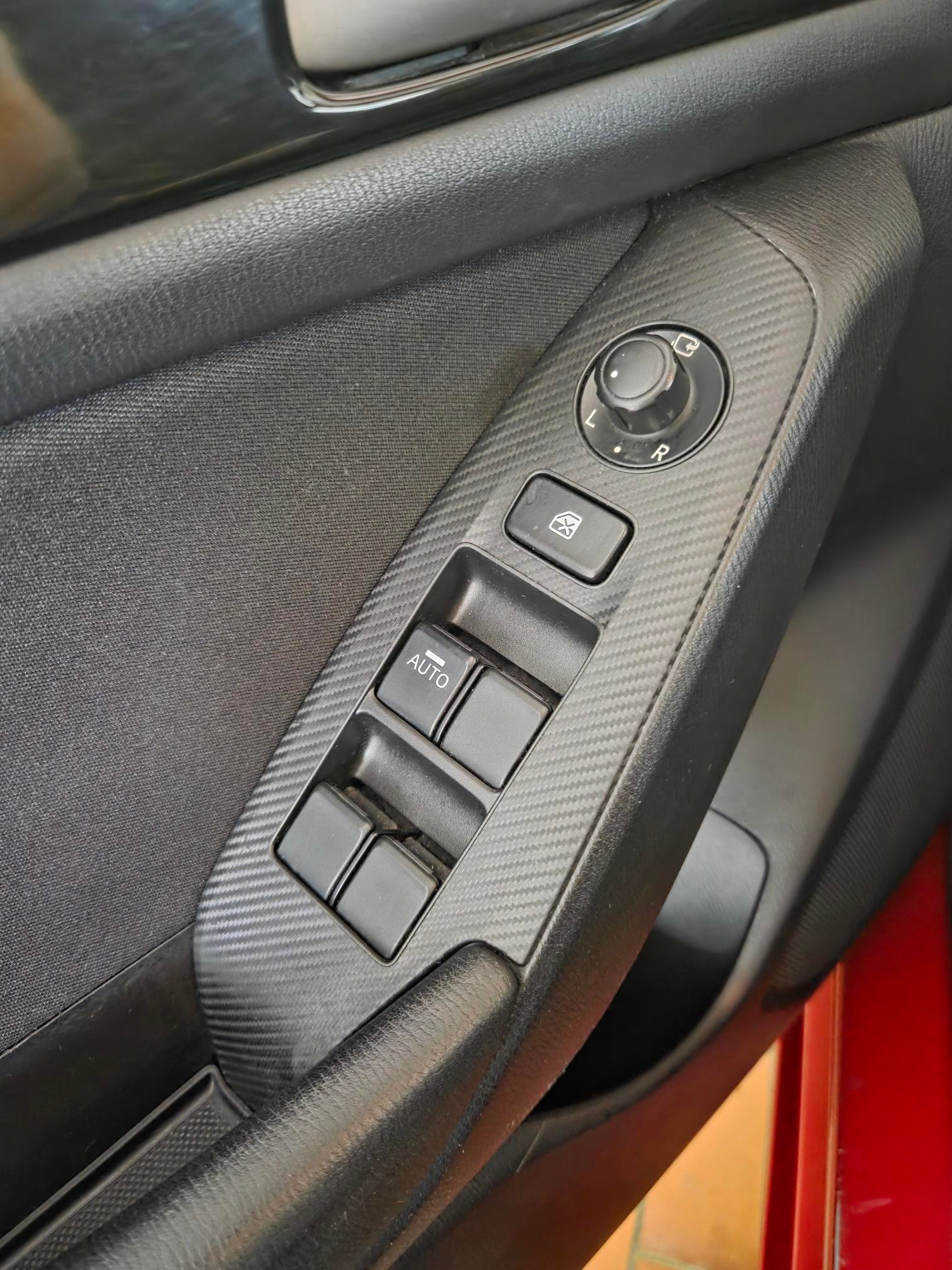 MAZDA 3 2.2 16V CD Ambition-image-9