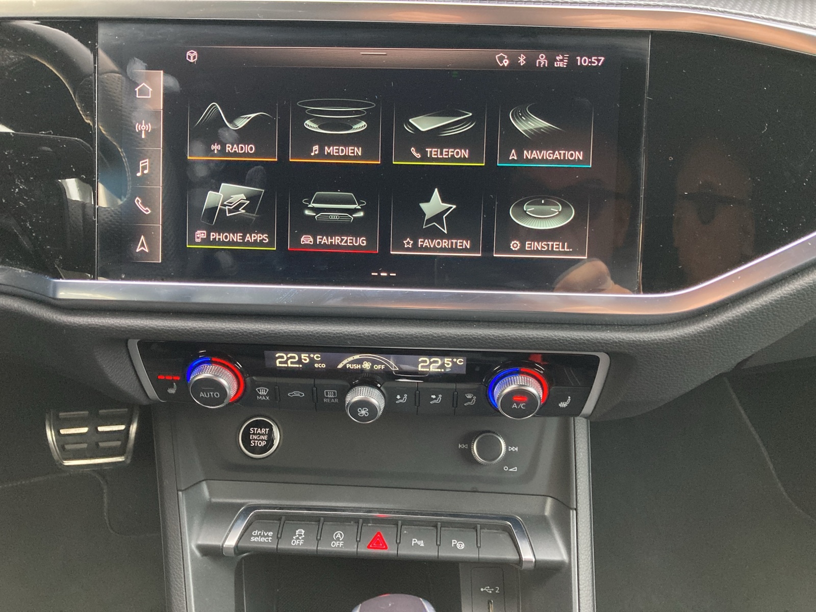 AUDI Q3 Sportback 35 TFSI S line Attraction S-tronic-image-10