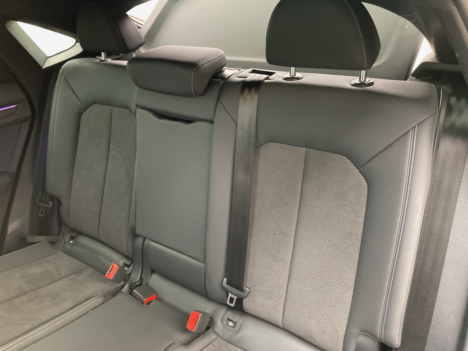 AUDI Q3 Sportback 35 TFSI S line Attraction S-tronic-image-11