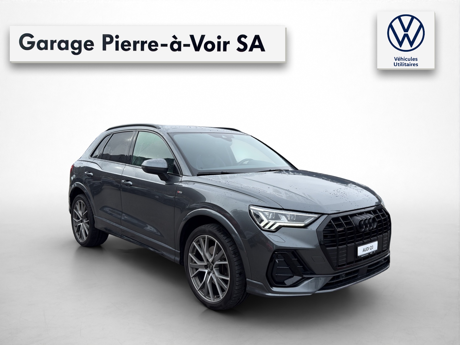AUDI Q3 40 TFSI S line quattro S-tronic-image-6