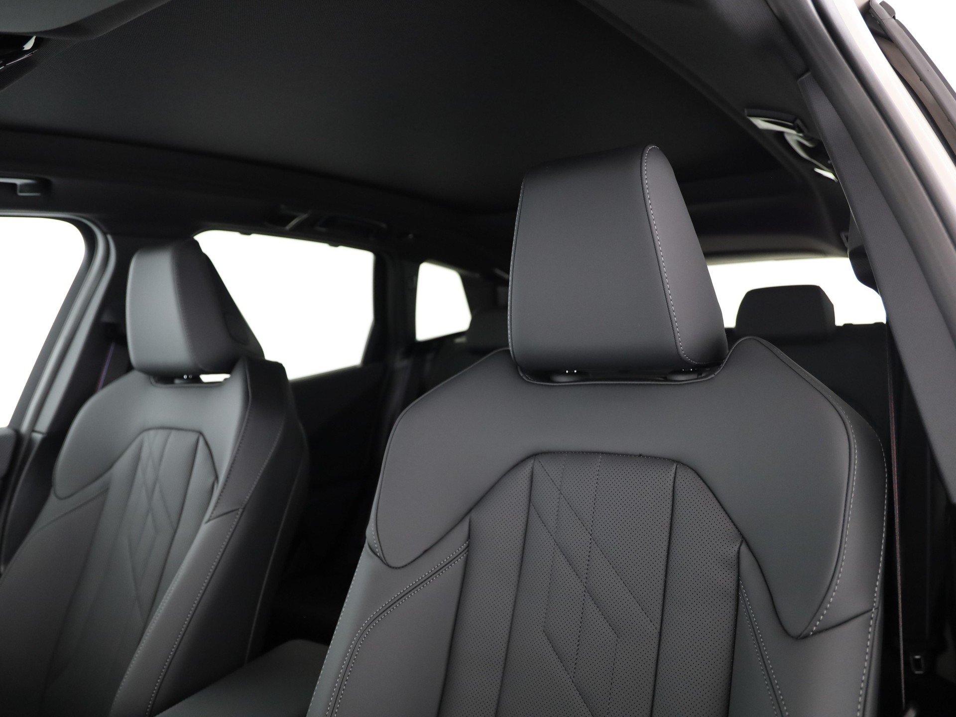 BMW X3 M50i-image-11