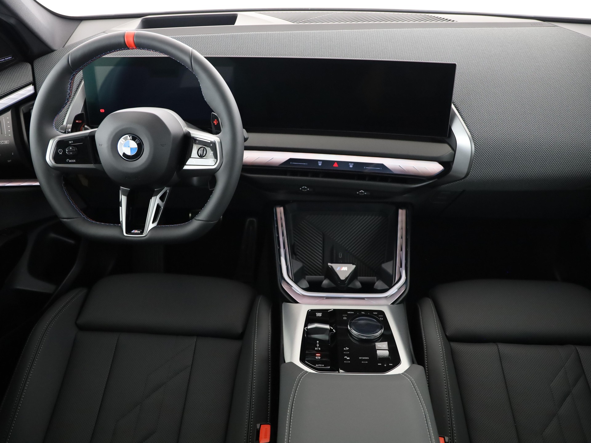 BMW X3 M50i-image-16