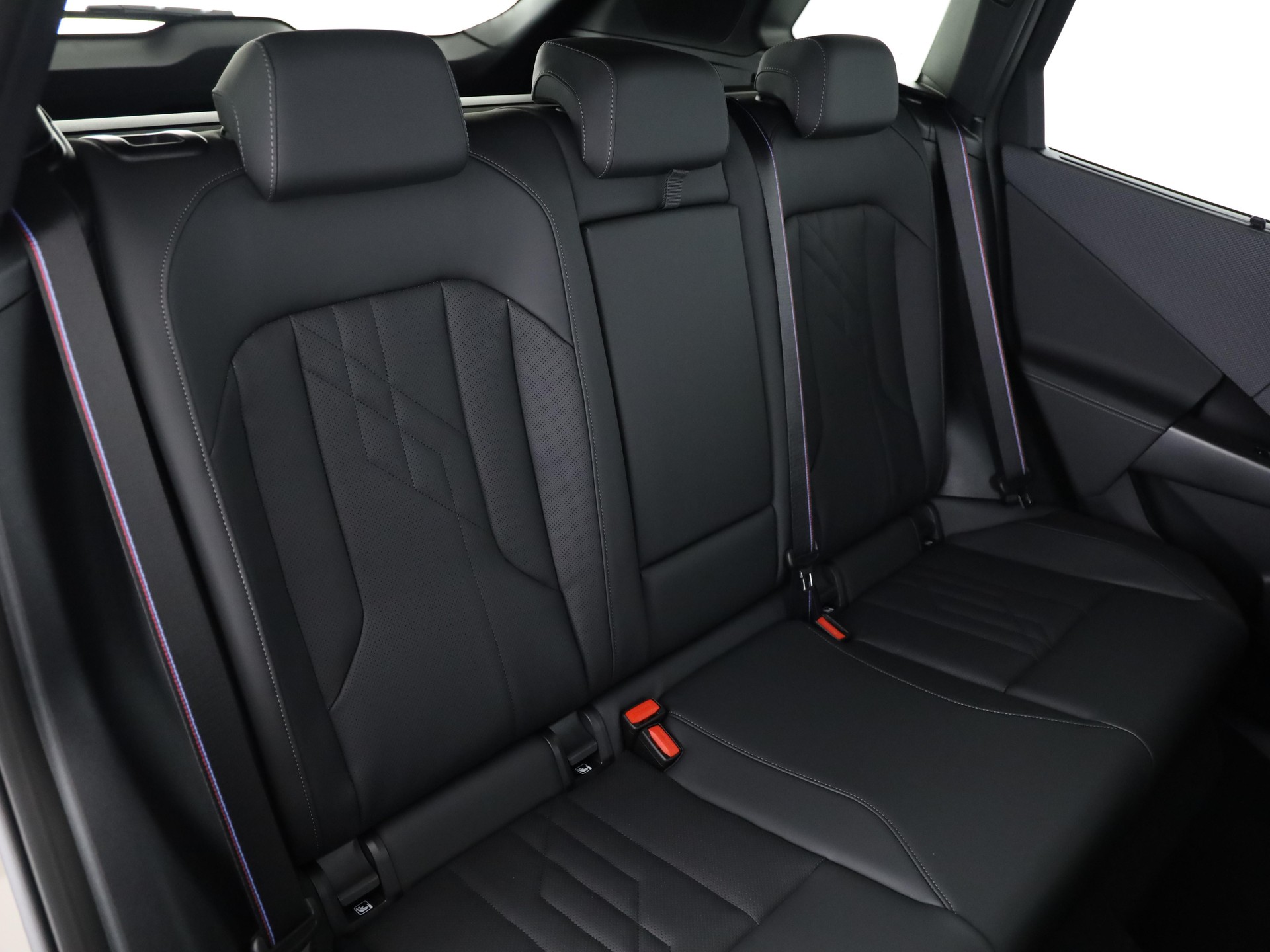 BMW X3 M50i-image-15