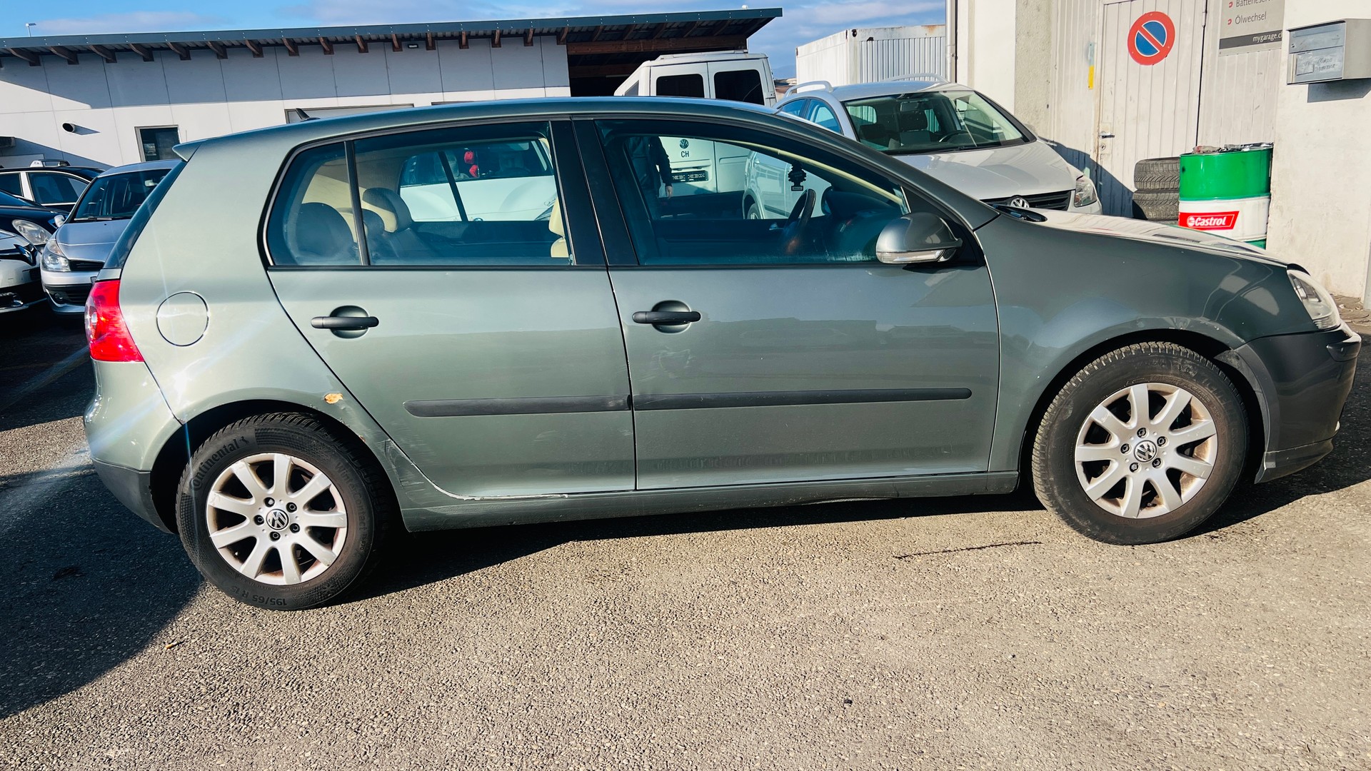 VW GOLF-image-4