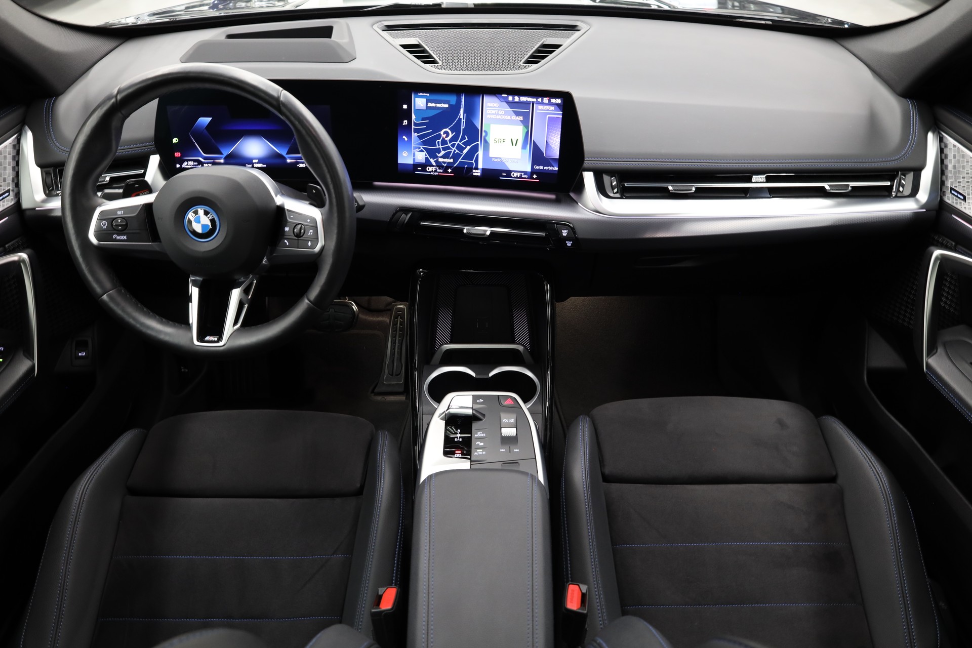 BMW X1 30e xDrive M-Sport-image-11