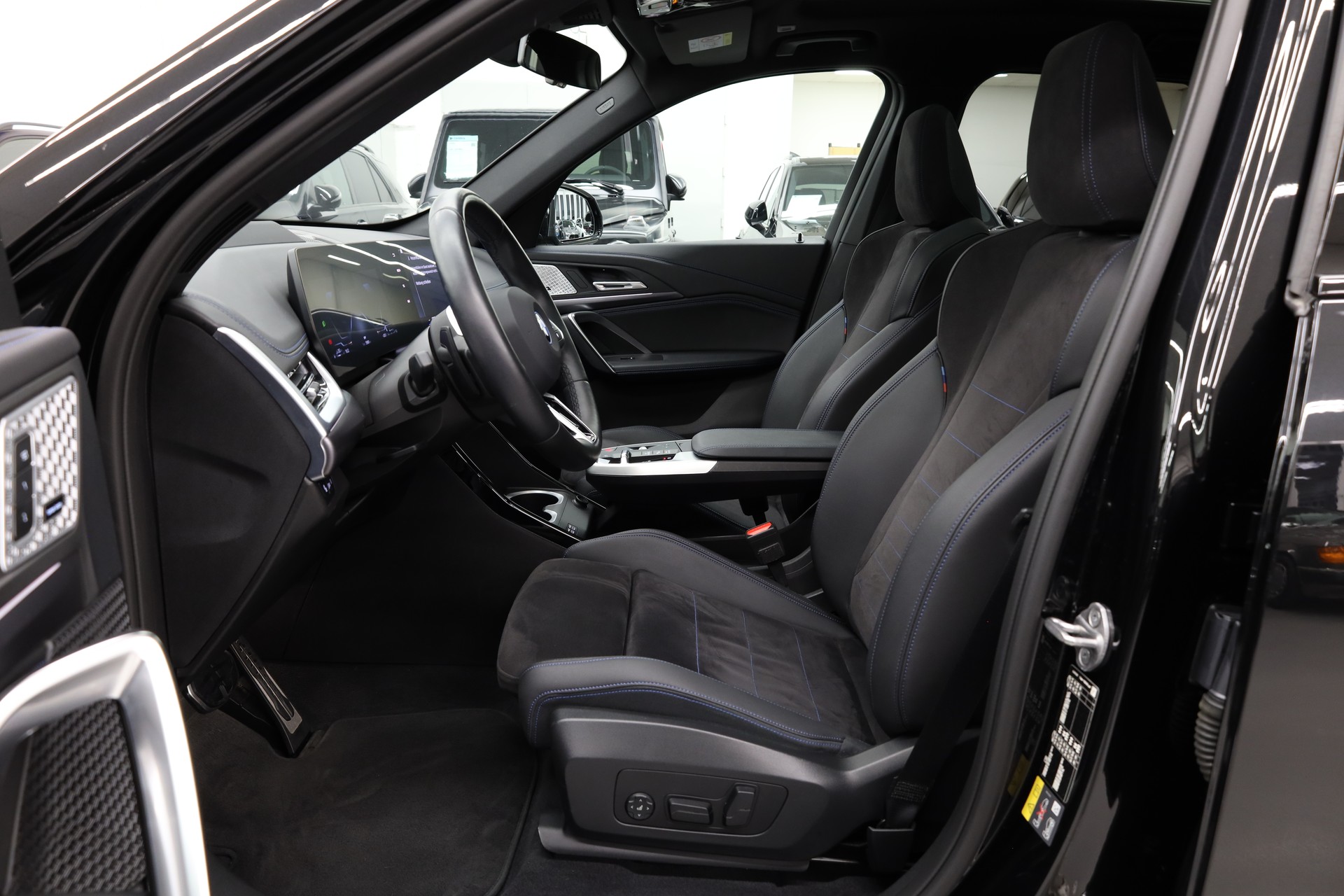 BMW X1 30e xDrive M-Sport-image-12