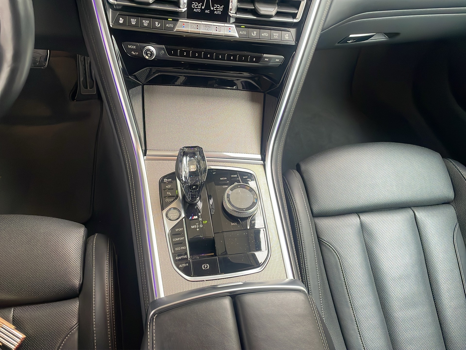 BMW M850i xDrive Steptronic-image-11